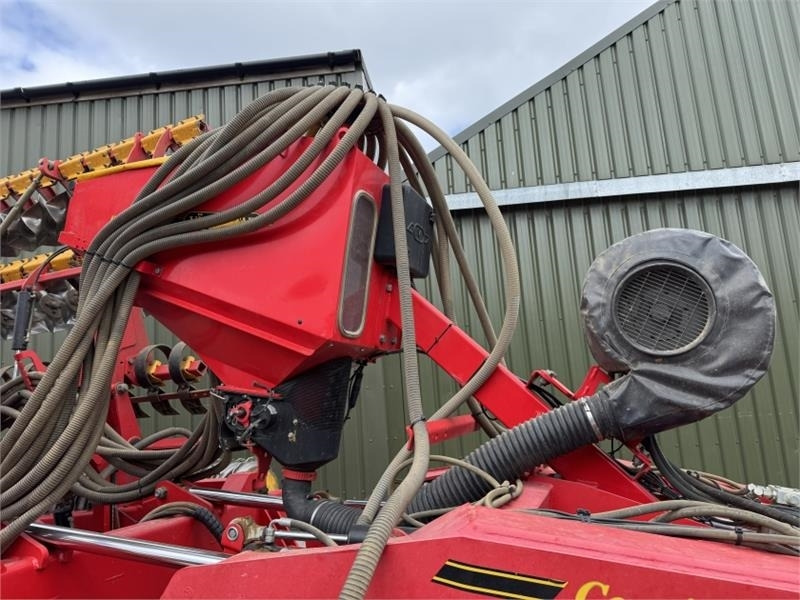 Vaderstad Vaderstad Bio Drill 360 - Kombinált vetőgép: 1 kép. Vaderstad Vaderstad Bio Drill 360 - Kombinált vetőgép: 1 kép.