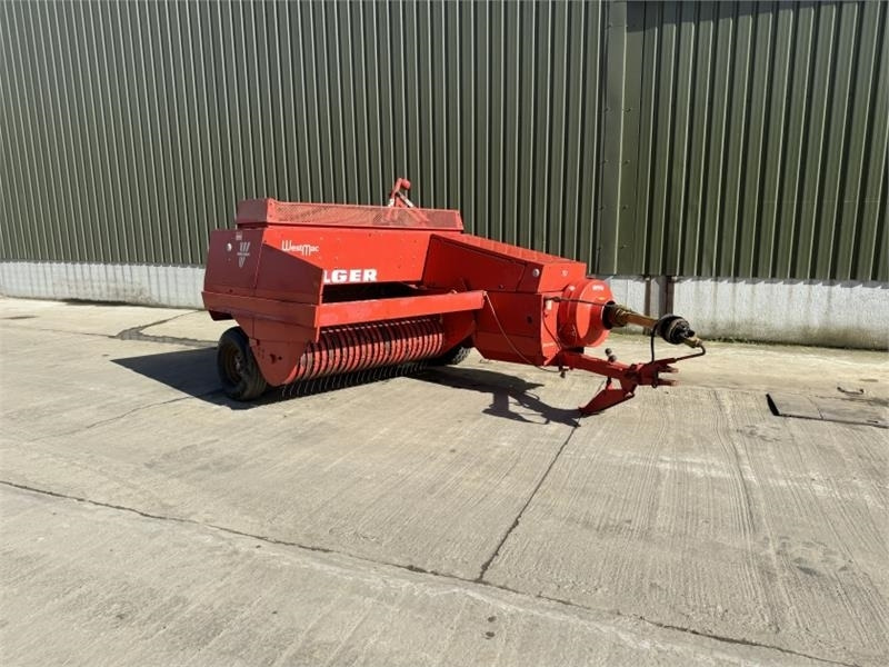Welger West Mac AP630 Square Baler - Kocka bálázó: 1 kép. Welger West Mac AP630 Square Baler - Kocka bálázó: 1 kép.