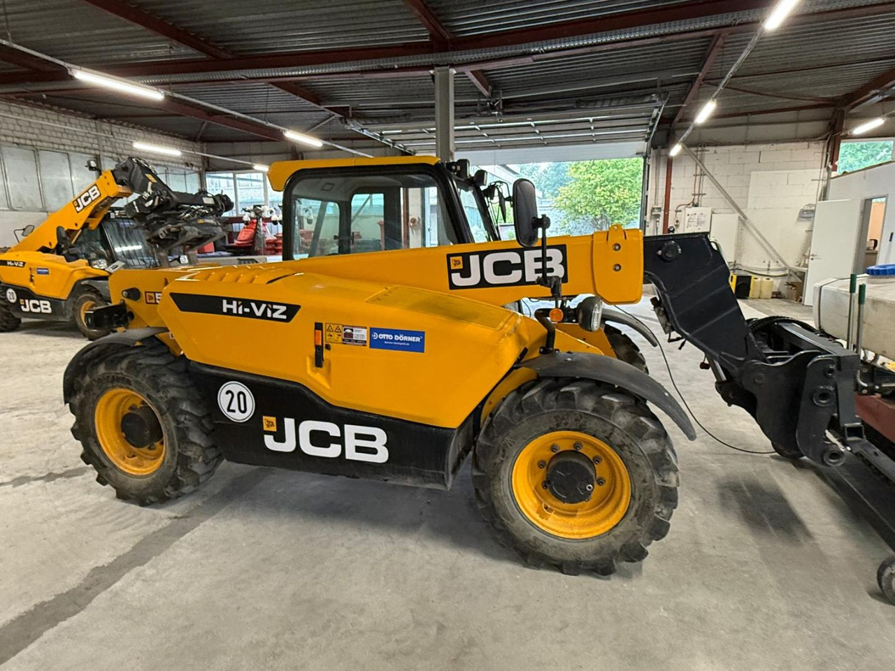 JCB JCB 525-60T5 HiViz - Teleszkópos homlokrakodó: 1 kép. JCB JCB 525-60T5 HiViz - Teleszkópos homlokrakodó: 1 kép.
