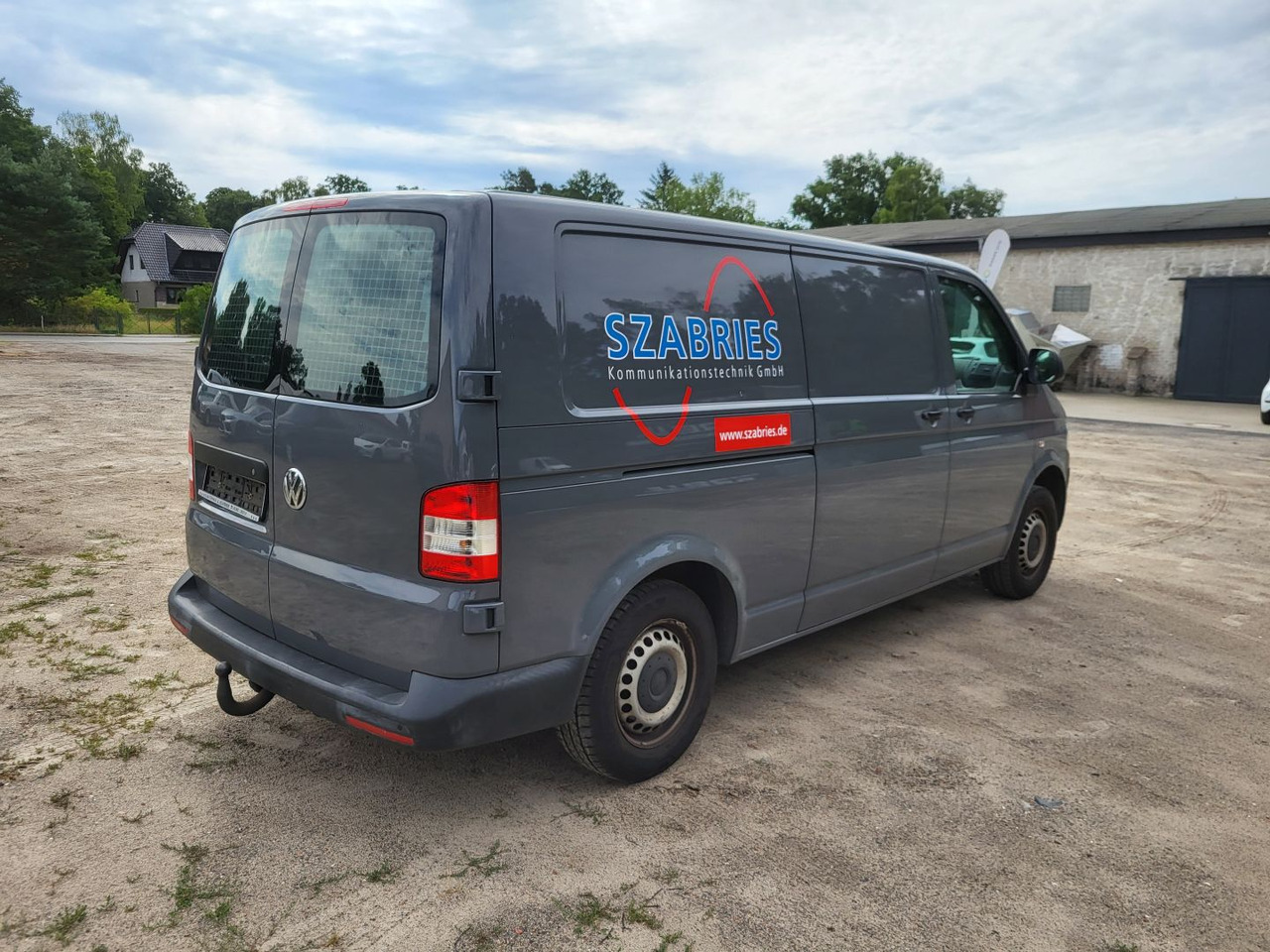 VOLKSWAGEN T5 Typ 7J0 - Furgon: 3 kép. VOLKSWAGEN T5 Typ 7J0 - Furgon: 3 kép.
