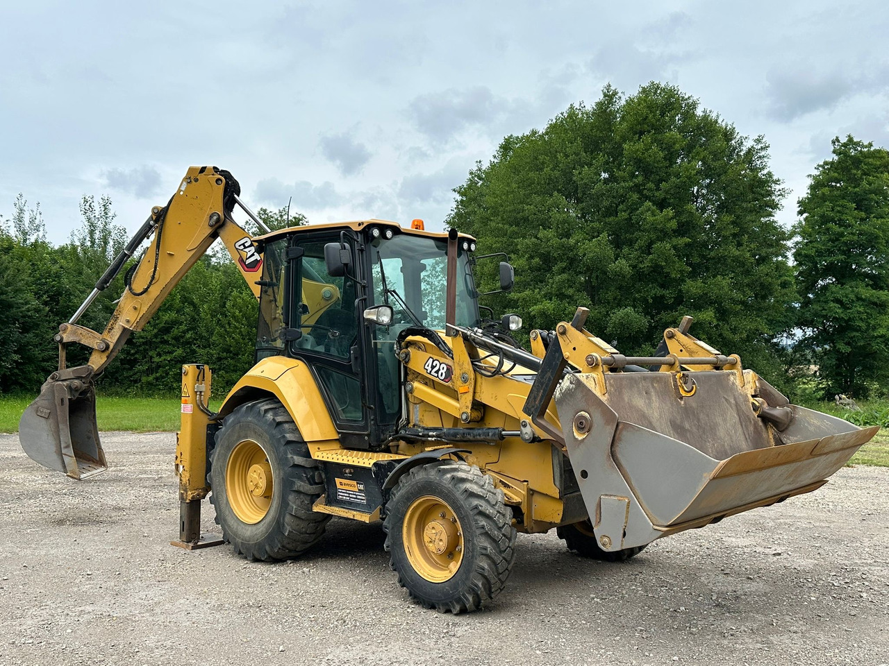 CATERPILLAR 428 / 2020 ROK / KLIMATYZACJA / 6200 mth - Kotrórakodó: 1 kép. CATERPILLAR 428 / 2020 ROK / KLIMATYZACJA / 6200 mth - Kotrórakodó: 1 kép.