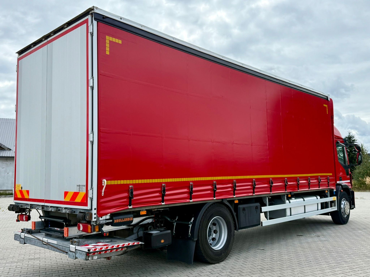 IVECO EUROCARGO 180-280 / FIRANKA / WINDA / 20 PALET / 80 TYŚ KM / 2023 ROK / 9 223 KG ŁADOWNOŚ - Ponyvás teherautó: 4 kép. IVECO EUROCARGO 180-280 / FIRANKA / WINDA / 20 PALET / 80 TYŚ KM / 2023 ROK / 9 223 KG ŁADOWNOŚ - Ponyvás teherautó: 4 kép.