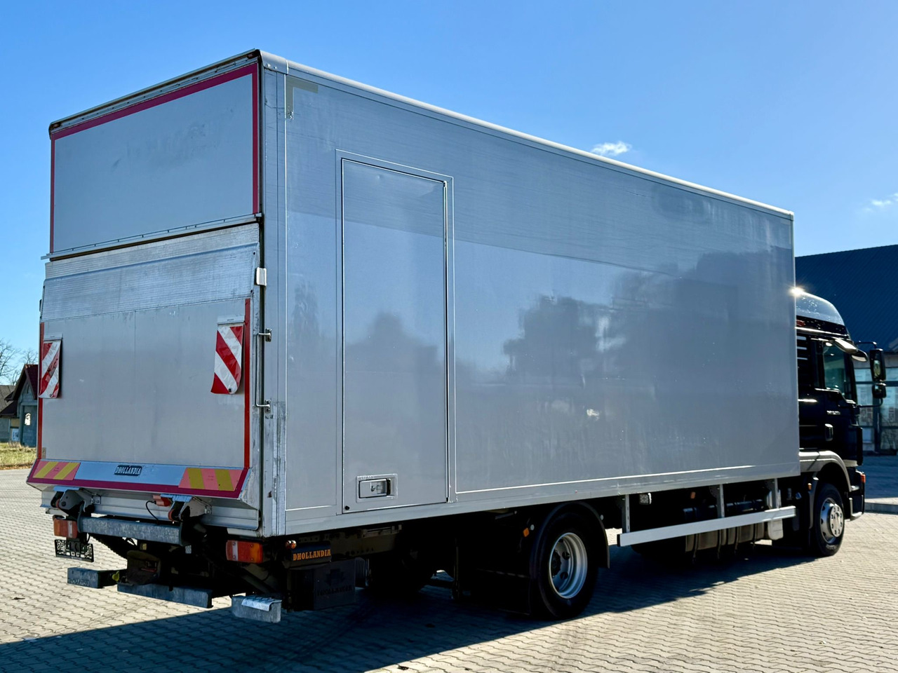 MAN TGM 12.290 / TGL / KONTENER / WINDA / 18 EUROPALET / SYPIALKA / - Dobozos felépítményű teherautó: 3 kép. MAN TGM 12.290 / TGL / KONTENER / WINDA / 18 EUROPALET / SYPIALKA / - Dobozos felépítményű teherautó: 3 kép.