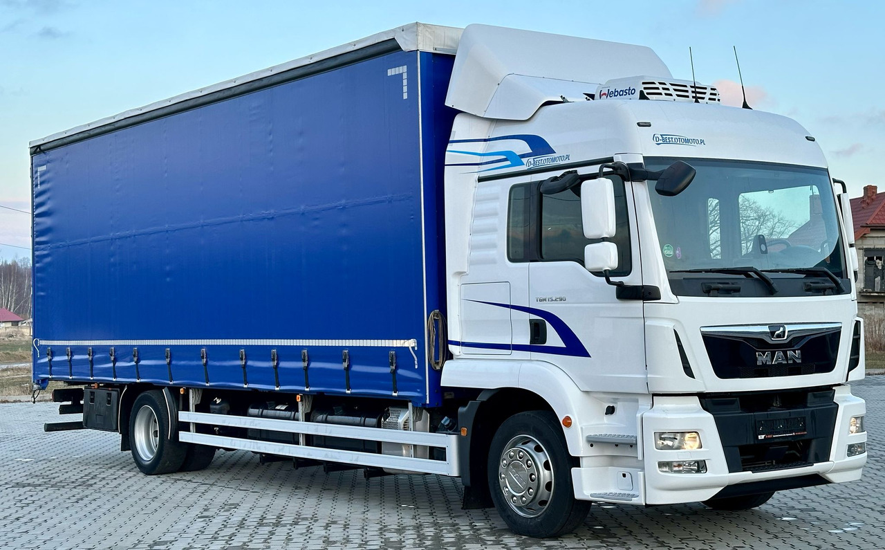 MAN TGM 15.290 / FIRANKA / 20 EUROPALET / AUTOMAT / SYPIALKA / DMC 16 T / 8 400 KG ŁADOWNOŚĆ - Ponyvás teherautó: 1 kép. MAN TGM 15.290 / FIRANKA / 20 EUROPALET / AUTOMAT / SYPIALKA / DMC 16 T / 8 400 KG ŁADOWNOŚĆ - Ponyvás teherautó: 1 kép.