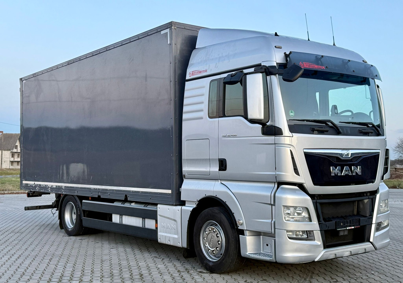 MAN TGX 18.400 / FIRANKA / KONTENER / NISKI PRZEBIEG / EURO 6 / AUTOMAT / SYPIALKA / 2016 ROK - Ponyvás teherautó: 1 kép. MAN TGX 18.400 / FIRANKA / KONTENER / NISKI PRZEBIEG / EURO 6 / AUTOMAT / SYPIALKA / 2016 ROK - Ponyvás teherautó: 1 kép.