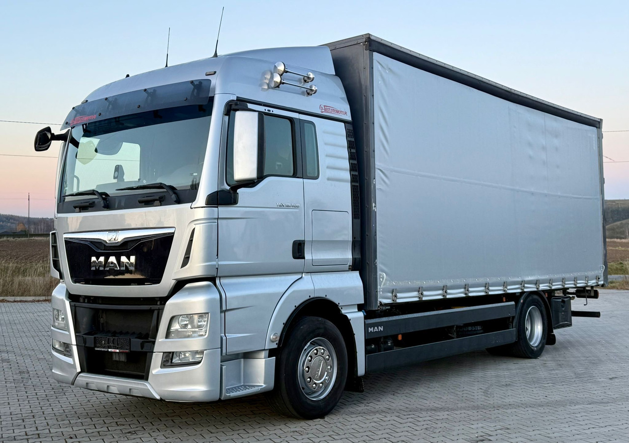 MAN TGX 18.400 / FIRANKA / KONTENER / NISKI PRZEBIEG / EURO 6 / AUTOMAT / SYPIALKA / 2016 ROK - Ponyvás teherautó: 2 kép. MAN TGX 18.400 / FIRANKA / KONTENER / NISKI PRZEBIEG / EURO 6 / AUTOMAT / SYPIALKA / 2016 ROK - Ponyvás teherautó: 2 kép.