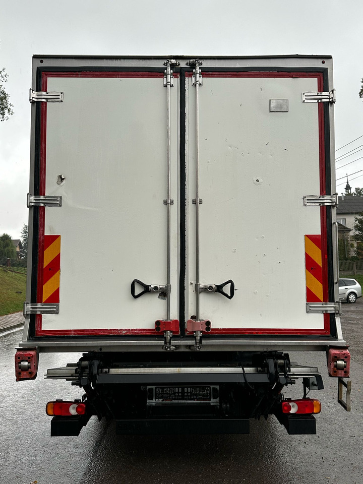 RENAULT D 14 / 240 / CHŁODNIA / WINDA / 16 EUROPALET / 6.7 M DŁUGOŚCI / BI-TEMPERATURA / CARRIER SUPRA 850 - Hűtős teherautó: 5 kép. RENAULT D 14 / 240 / CHŁODNIA / WINDA / 16 EUROPALET / 6.7 M DŁUGOŚCI / BI-TEMPERATURA / CARRIER SUPRA 850 - Hűtős teherautó: 5 kép.