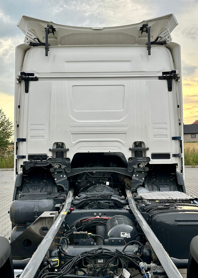 SCANIA P220 / RAMA DO ZABUDOWY / ROZSTAW OSI 3.90 M / SILNIK 6 / WYWROTKA / BECZKA / HAKOWIEC / UTRZYMANIE DRÓG / AUTOMAT / 2019 ROK / NISKI PRZEBIEG - Alvaz teherautó: 5 kép. SCANIA P220 / RAMA DO ZABUDOWY / ROZSTAW OSI 3.90 M / SILNIK 6 / WYWROTKA / BECZKA / HAKOWIEC / UTRZYMANIE DRÓG / AUTOMAT / 2019 ROK / NISKI PRZEBIEG - Alvaz teherautó: 5 kép.