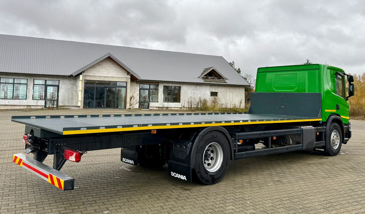 SCANIA P320 / PLATFORMA / NOWY / 5 TYŚ KM / SYPIALKA / 2023 ROK / CAŁA NA PODUSZKACH / 7.7 M DŁUGOŚCI / LAWETA / DO PRZEWOZU MASZYN ROLNICZYCH ITP - Platós teherautó: 4 kép. SCANIA P320 / PLATFORMA / NOWY / 5 TYŚ KM / SYPIALKA / 2023 ROK / CAŁA NA PODUSZKACH / 7.7 M DŁUGOŚCI / LAWETA / DO PRZEWOZU MASZYN ROLNICZYCH ITP - Platós teherautó: 4 kép.