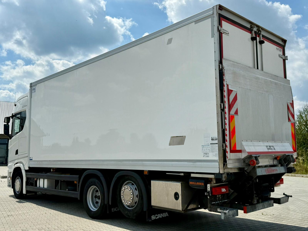 SCANIA S500 / CHŁODNIA / WINDA / 18 PALET / 7.4 M / DRUKARKA / AUTOMAT / NISKI PRZEBIEG / PODNOSZONA OŚ / 2020 ROK - Hűtős teherautó: 4 kép. SCANIA S500 / CHŁODNIA / WINDA / 18 PALET / 7.4 M / DRUKARKA / AUTOMAT / NISKI PRZEBIEG / PODNOSZONA OŚ / 2020 ROK - Hűtős teherautó: 4 kép.