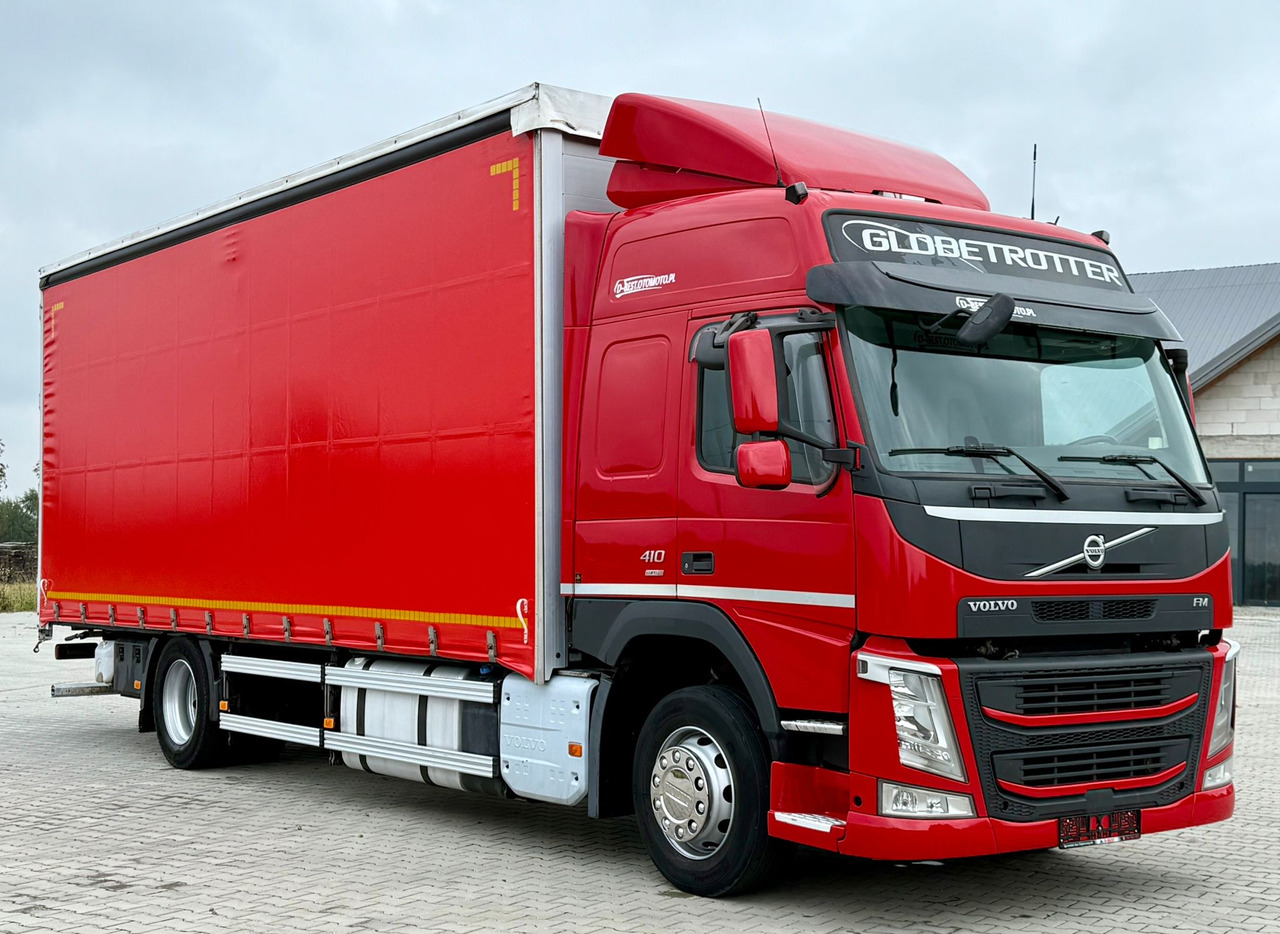VOLVO FM 410 / FIRANKA / 18 EUROPALET / AUTOMAT / SYPIALKA / SPROWADZONE / 2017 ROK - Ponyvás teherautó: 1 kép. VOLVO FM 410 / FIRANKA / 18 EUROPALET / AUTOMAT / SYPIALKA / SPROWADZONE / 2017 ROK - Ponyvás teherautó: 1 kép.