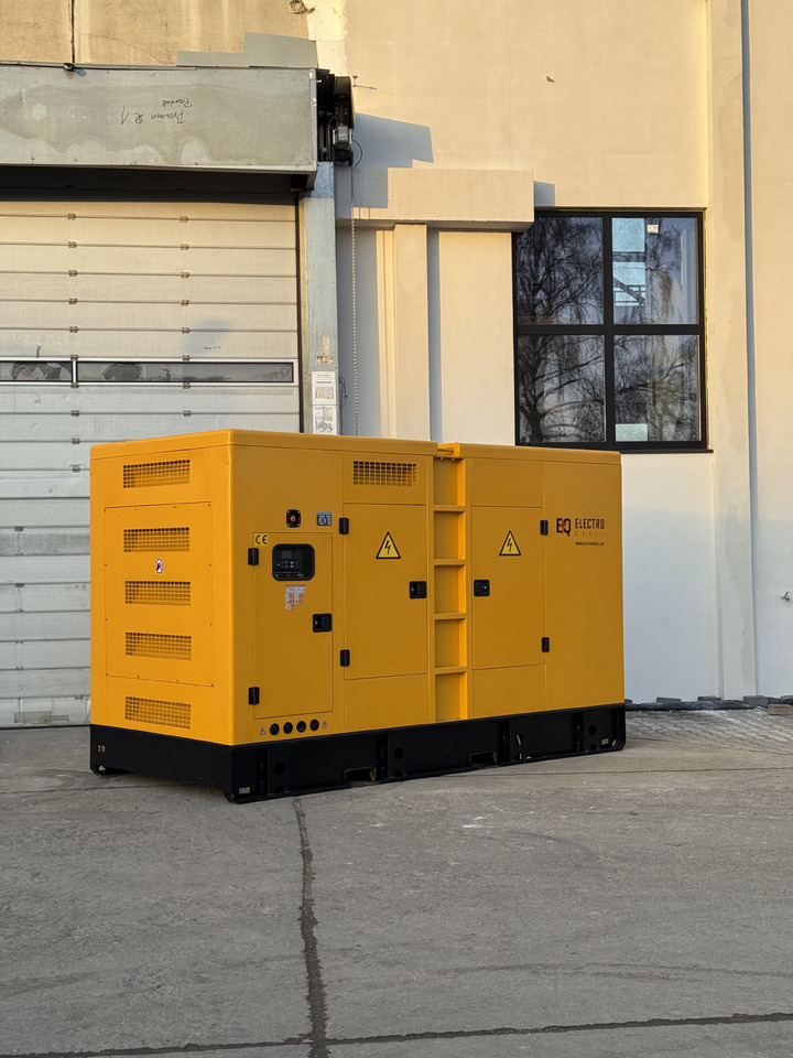 IVECO 250 kVA / 200 kW IN STOCK - Áramfejlesztő: 2 kép. IVECO 250 kVA / 200 kW IN STOCK - Áramfejlesztő: 2 kép.