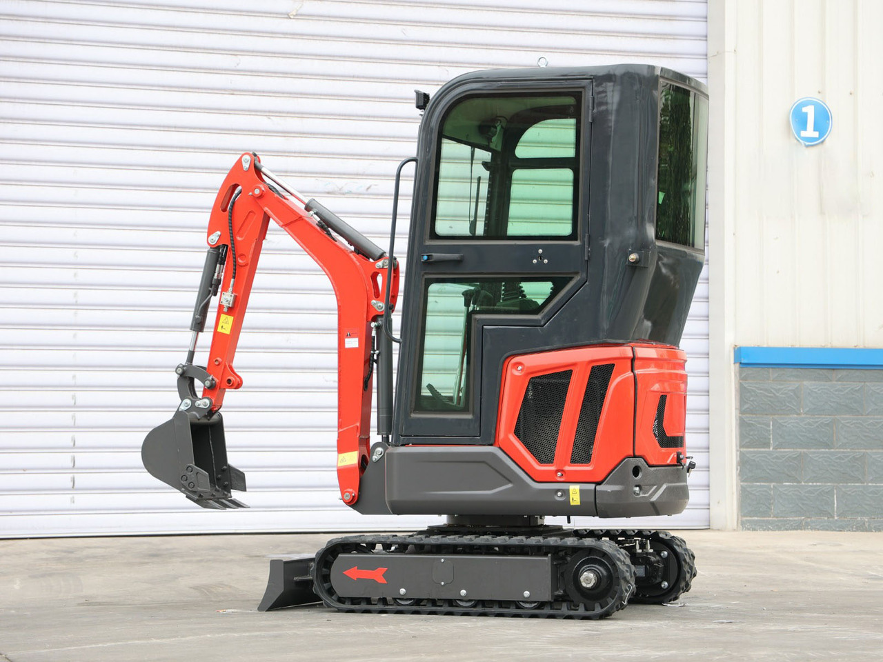 KUBOTA Diesel Mini excavator 1.6 Ton - Müller Machinery MB 16 - VKSH - Minikotró: 3 kép. KUBOTA Diesel Mini excavator 1.6 Ton - Müller Machinery MB 16 - VKSH - Minikotró: 3 kép.