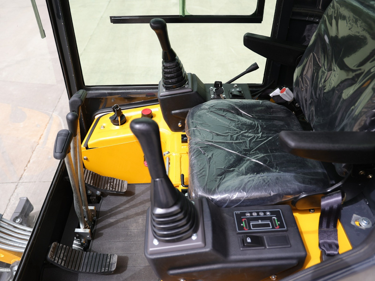 KUBOTA Diesel Mini excavator 1.8 Ton - Müller Machinery MB 18 - VKSH - Minikotró: 5 kép. KUBOTA Diesel Mini excavator 1.8 Ton - Müller Machinery MB 18 - VKSH - Minikotró: 5 kép.