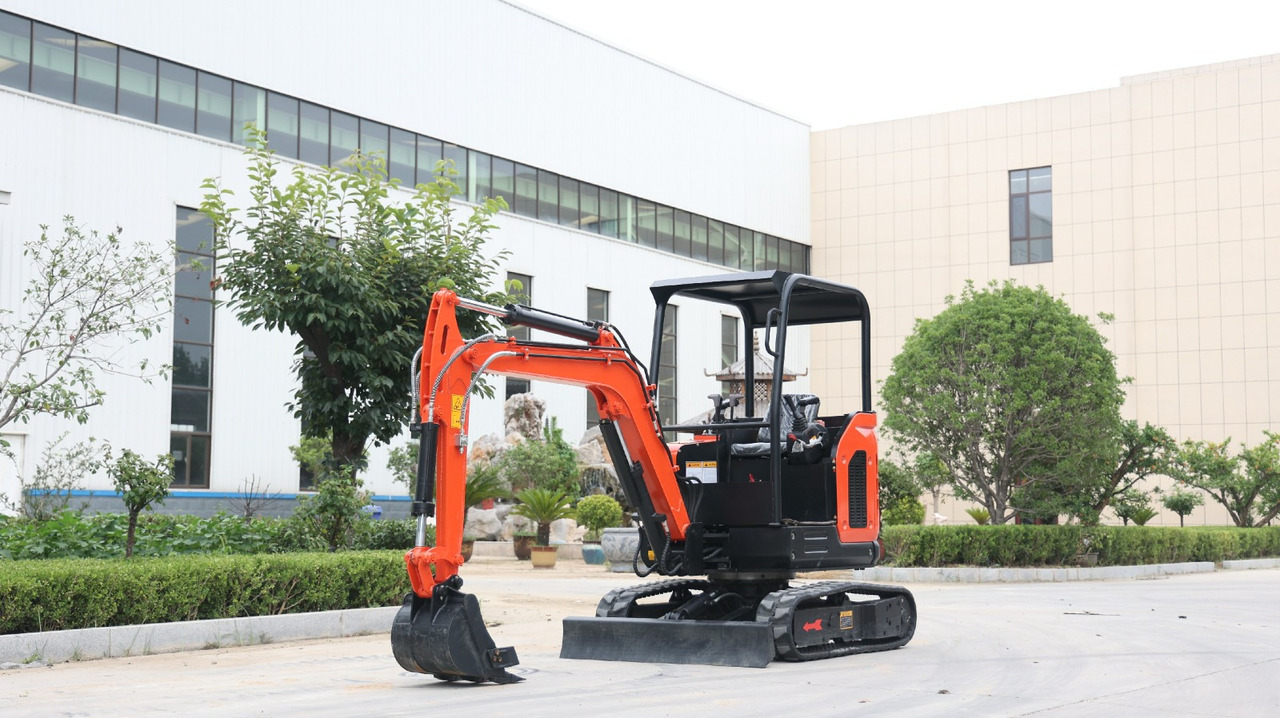 KUBOTA Diesel Mini excavator 2.5 Ton - Müller Machinery MB 25 - VKSH - Minikotró: 5 kép. KUBOTA Diesel Mini excavator 2.5 Ton - Müller Machinery MB 25 - VKSH - Minikotró: 5 kép.
