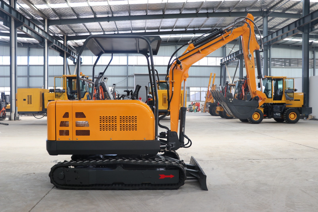 KUBOTA Diesel Mini excavator 3 Ton - Müller Machinery MB 30 - SH - Minikotró: 3 kép. KUBOTA Diesel Mini excavator 3 Ton - Müller Machinery MB 30 - SH - Minikotró: 3 kép.