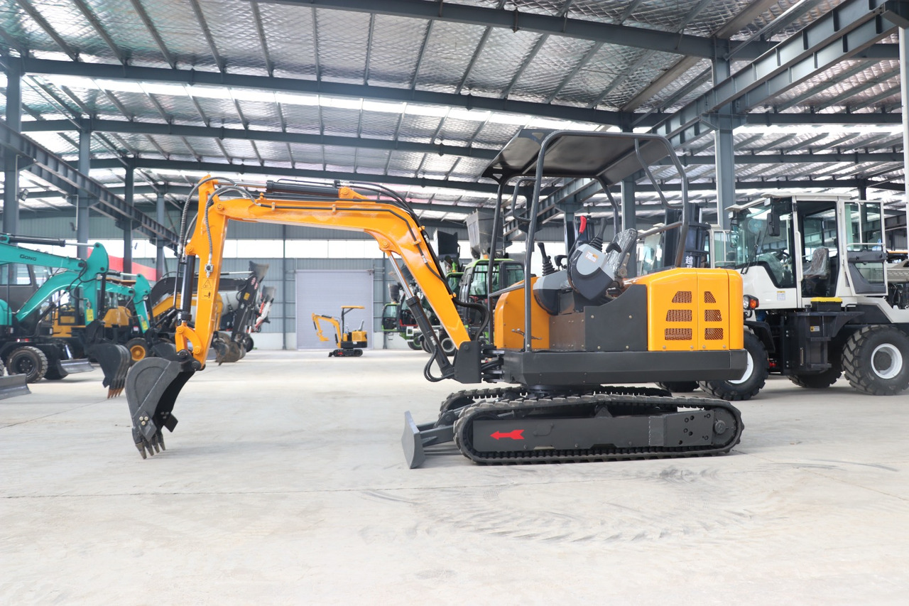 KUBOTA Diesel Mini excavator 3 Ton - Müller Machinery MB 30 - VSH - Minikotró: 3 kép. KUBOTA Diesel Mini excavator 3 Ton - Müller Machinery MB 30 - VSH - Minikotró: 3 kép.