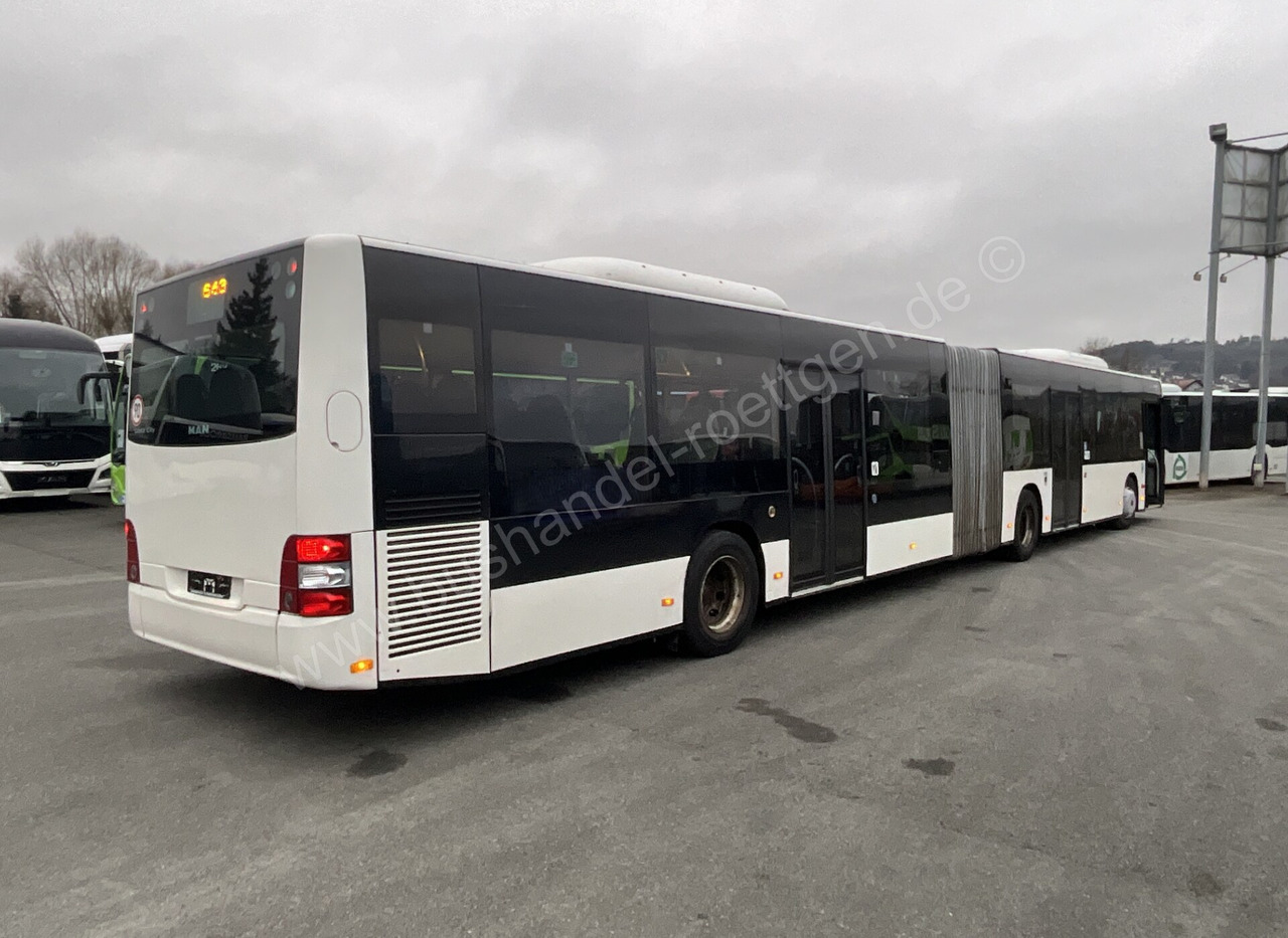 MAN A 23 Lion´s City - Csuklós busz: 3 kép. MAN A 23 Lion´s City - Csuklós busz: 3 kép.