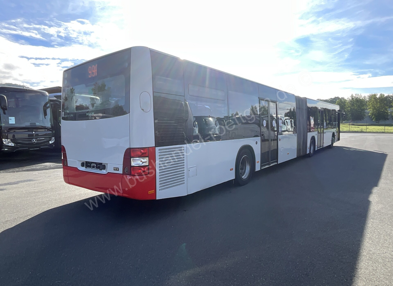 MAN A 23 Lion´s City - Csuklós busz: 3 kép. MAN A 23 Lion´s City - Csuklós busz: 3 kép.