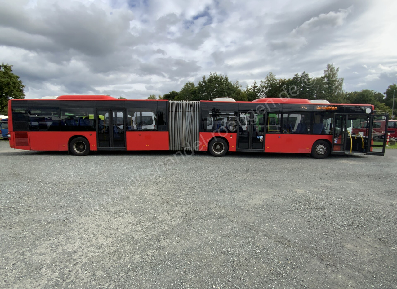 MAN A 23 Lions City - Csuklós busz: 5 kép. MAN A 23 Lions City - Csuklós busz: 5 kép.
