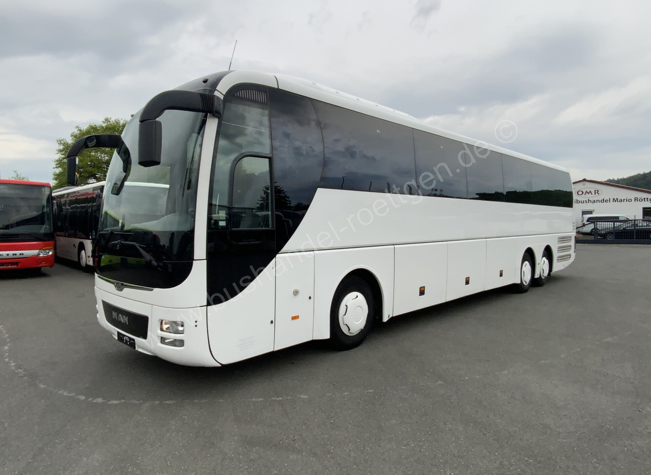 MAN R 08 Lion´s Coach L - Távolsági busz: 2 kép. MAN R 08 Lion´s Coach L - Távolsági busz: 2 kép.