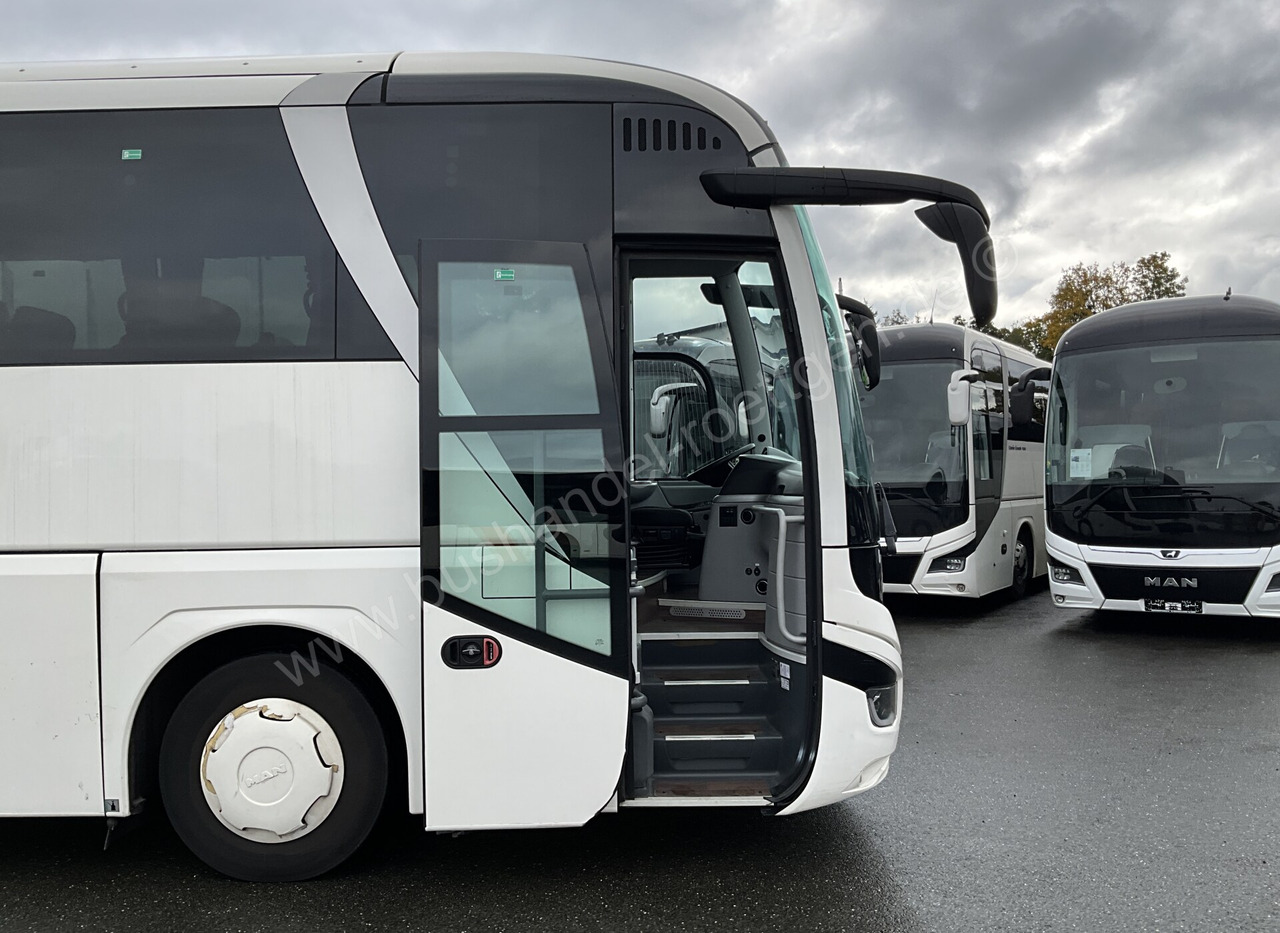 MAN R10 - Távolsági busz: 5 kép. MAN R10 - Távolsági busz: 5 kép.