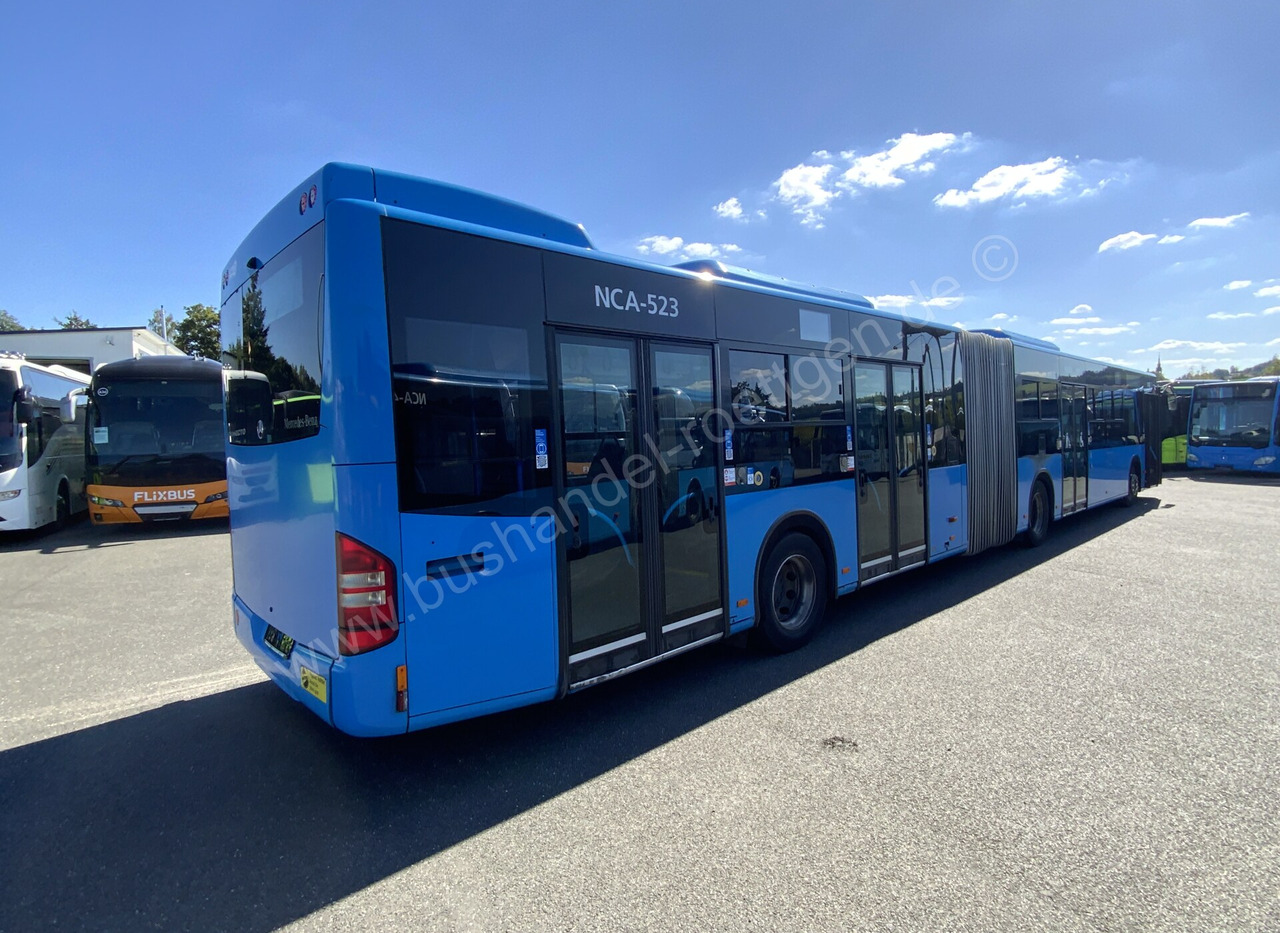 Mercedes-Benz Conecto G - Csuklós busz: 4 kép. Mercedes-Benz Conecto G - Csuklós busz: 4 kép.