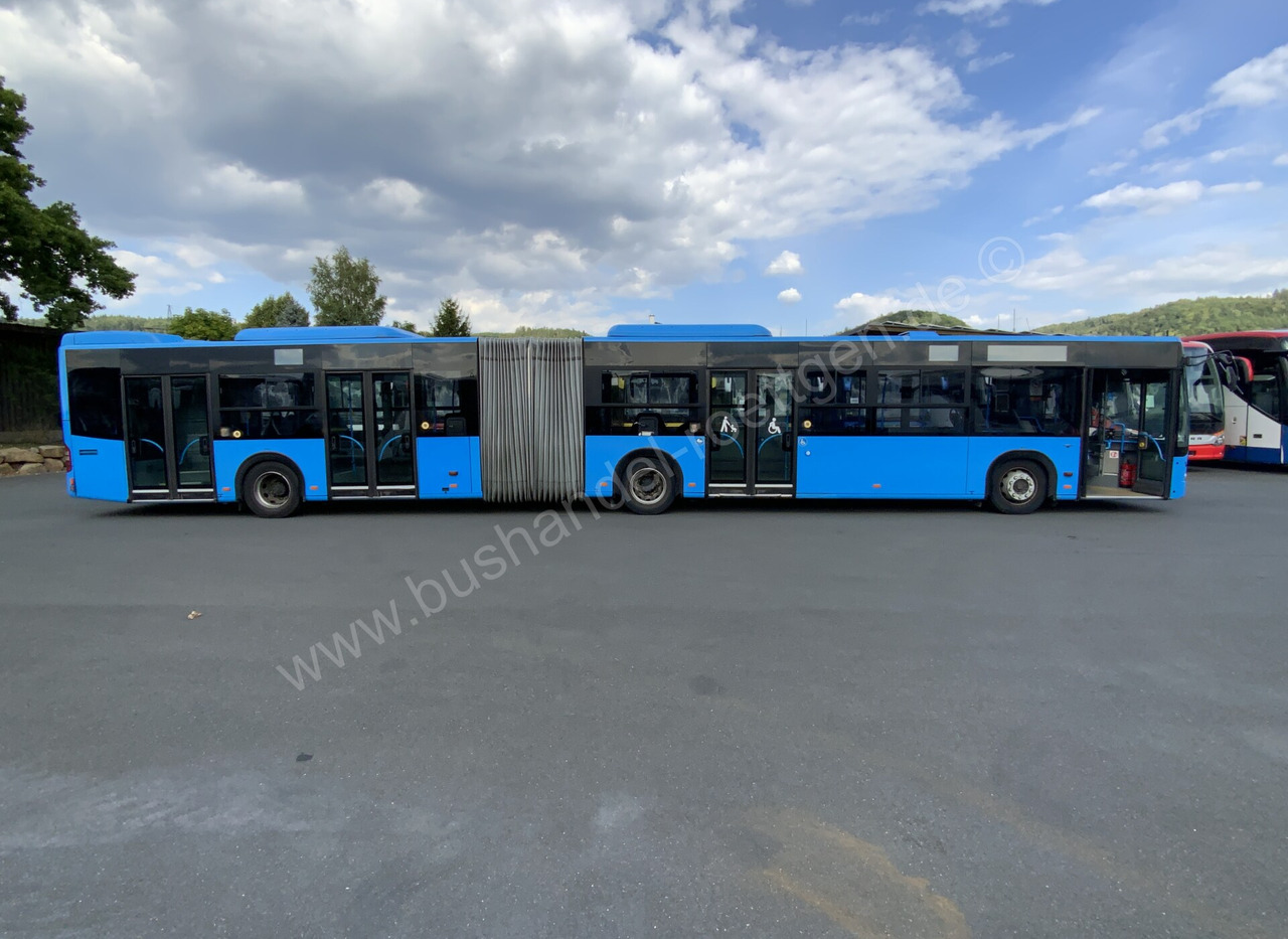 Mercedes-Benz Conecto G - Csuklós busz: 5 kép. Mercedes-Benz Conecto G - Csuklós busz: 5 kép.