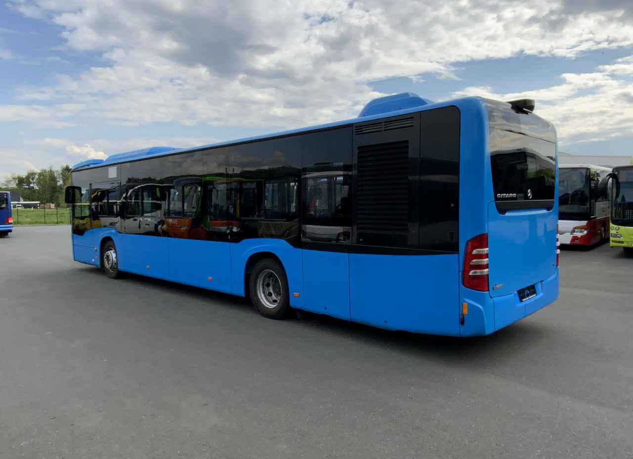 Mercedes-Benz O 530 Citaro C2 - Városi busz: 3 kép. Mercedes-Benz O 530 Citaro C2 - Városi busz: 3 kép.