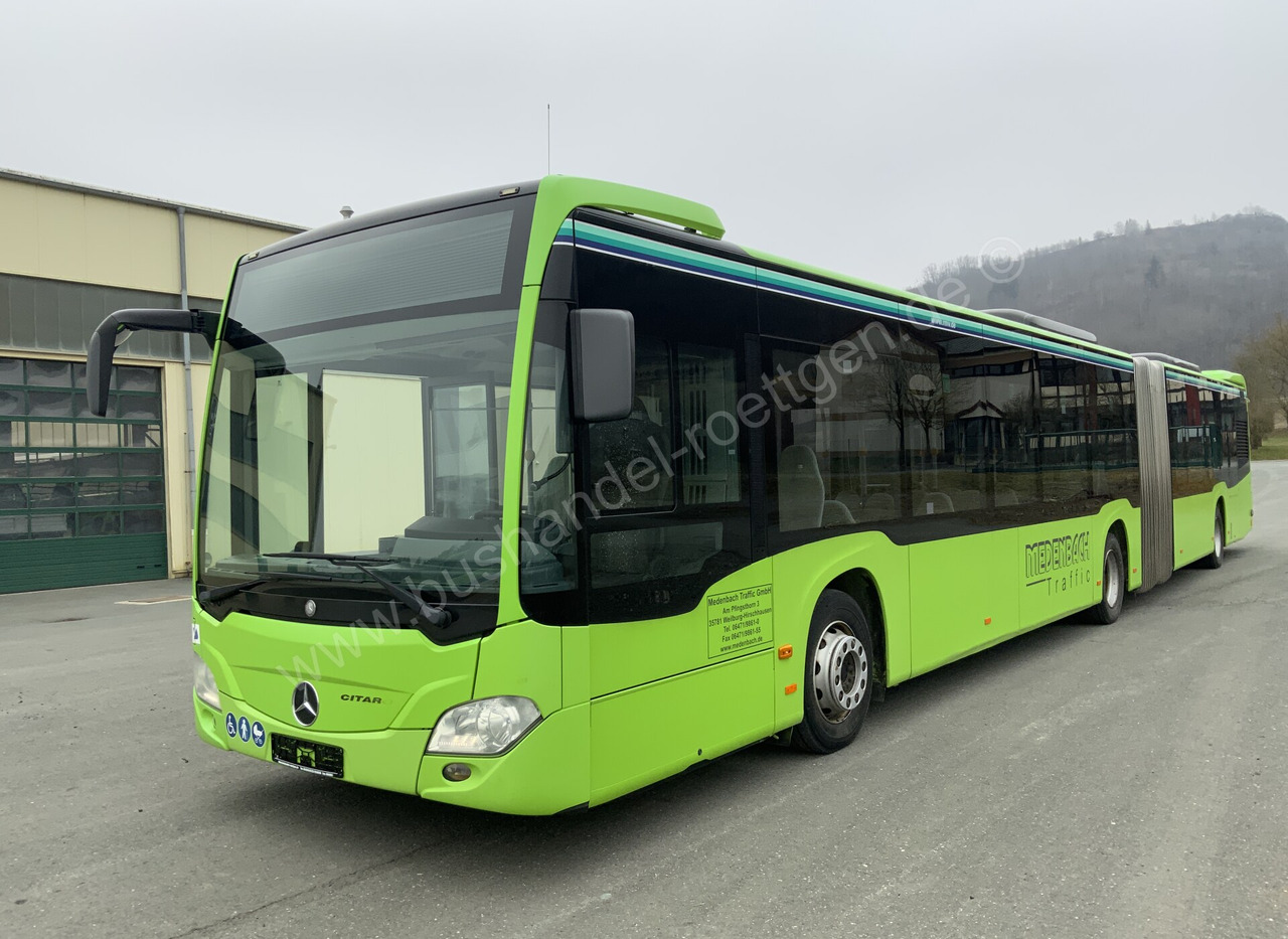Mercedes-Benz O 530 Citaro - Csuklós busz: 2 kép. Mercedes-Benz O 530 Citaro - Csuklós busz: 2 kép.