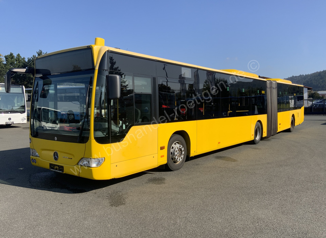 Mercedes-Benz O 530 G Citaro - Csuklós busz: 2 kép. Mercedes-Benz O 530 G Citaro - Csuklós busz: 2 kép.