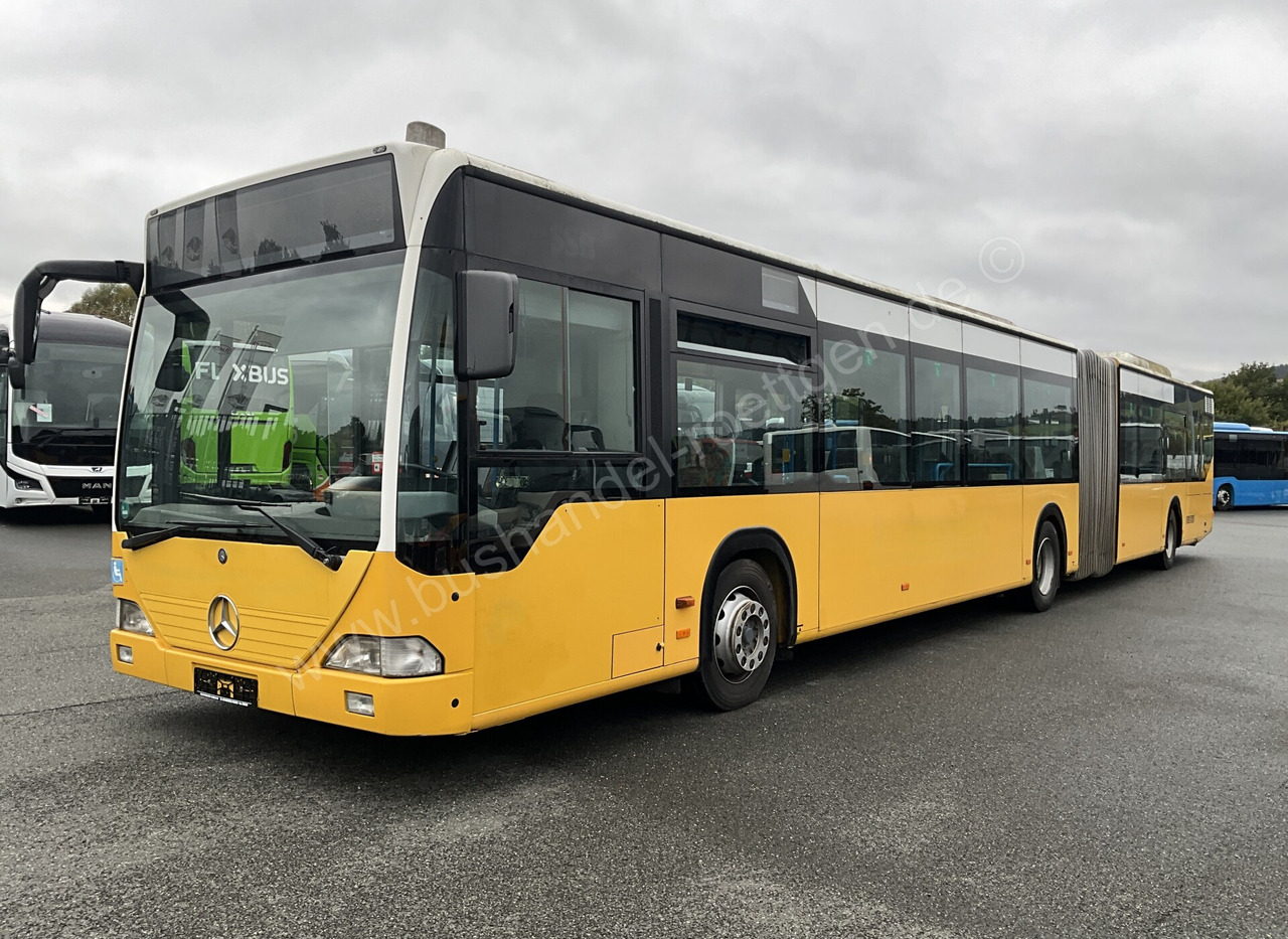 Mercedes-Benz O 530 G Citaro - Csuklós busz: 2 kép. Mercedes-Benz O 530 G Citaro - Csuklós busz: 2 kép.
