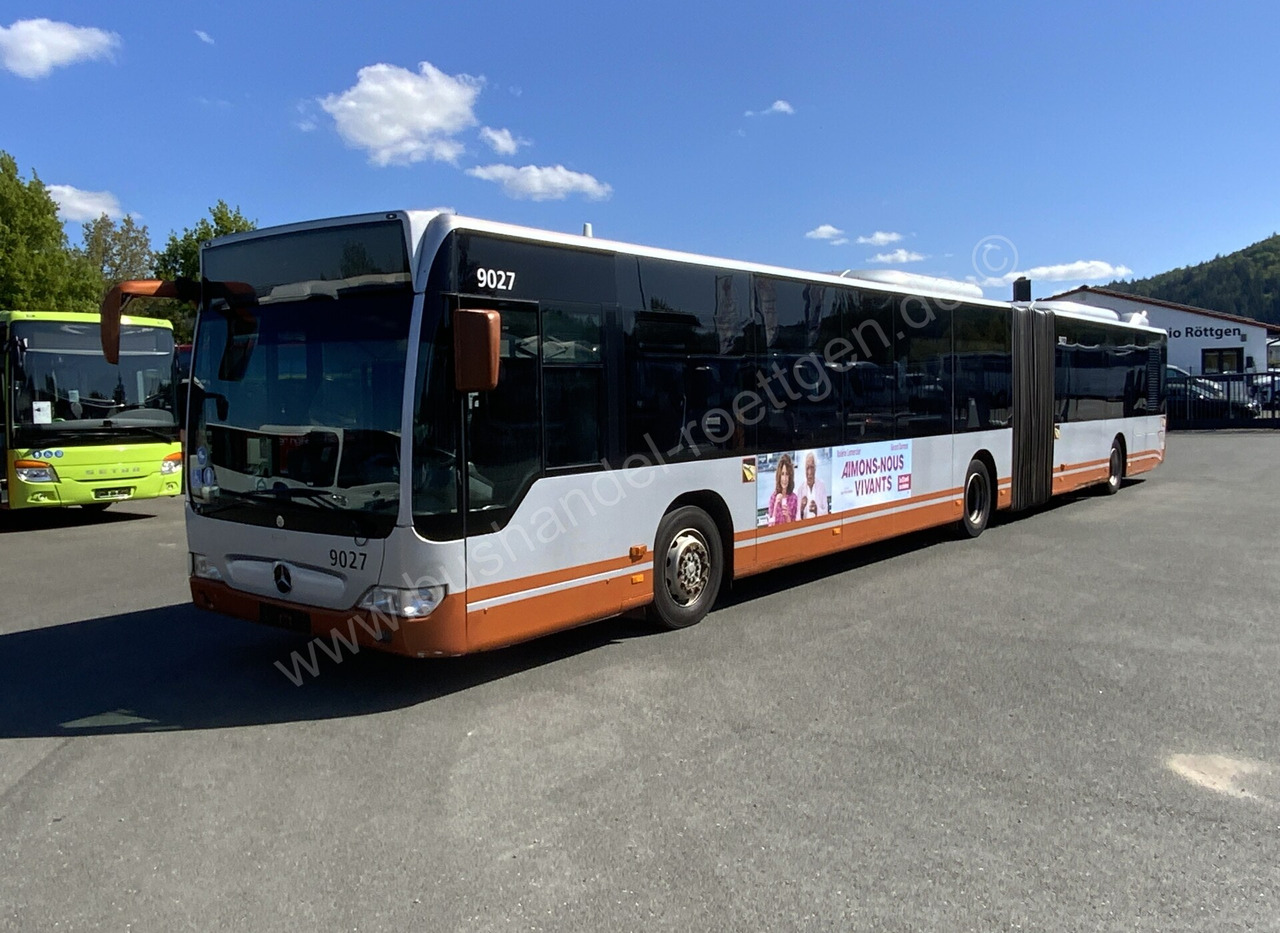 Mercedes-Benz O 530 G Citaro - Csuklós busz: 2 kép. Mercedes-Benz O 530 G Citaro - Csuklós busz: 2 kép.