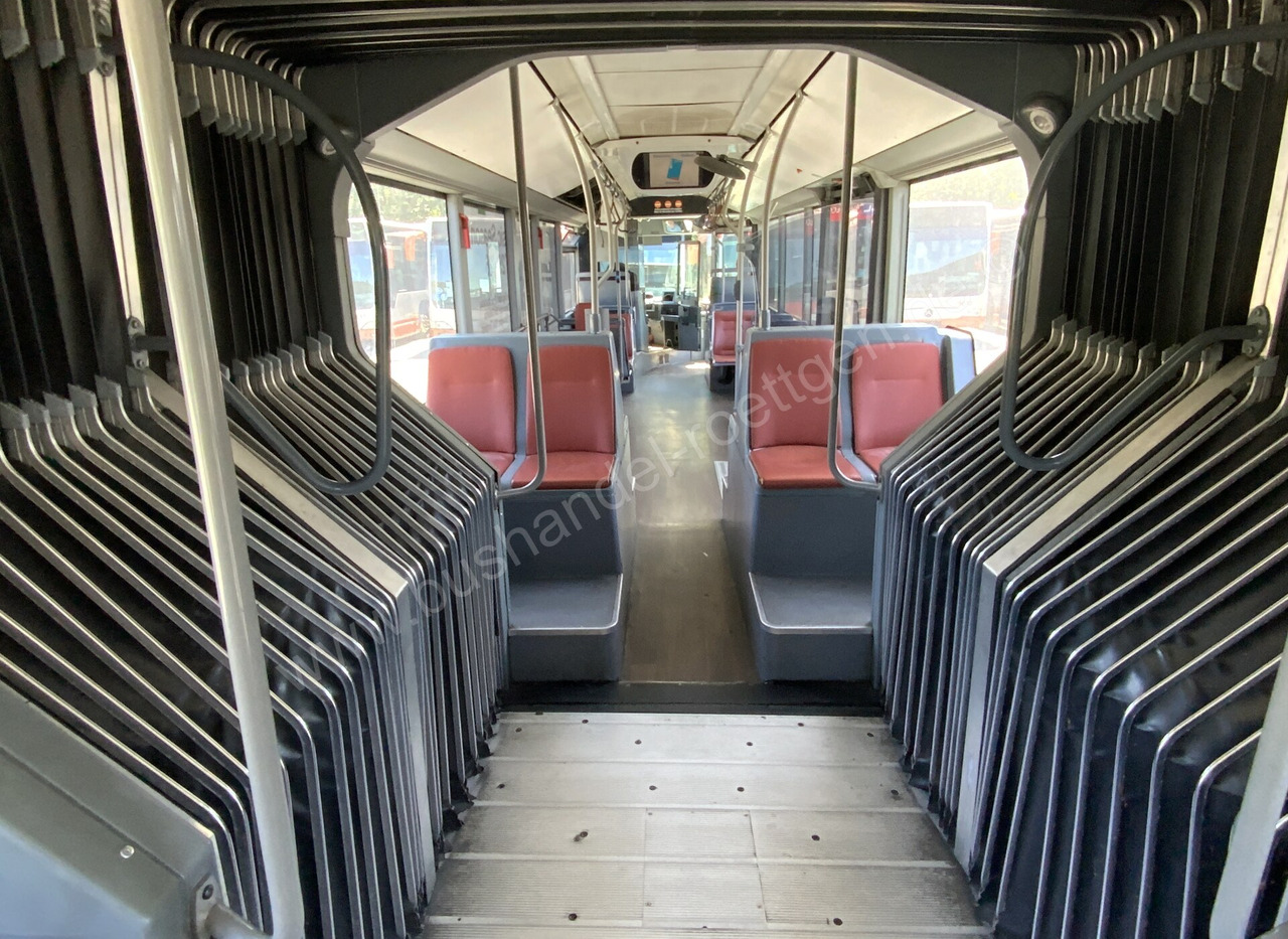 Csuklós busz Mercedes-Benz O 530 G Citaro: 19 kép.