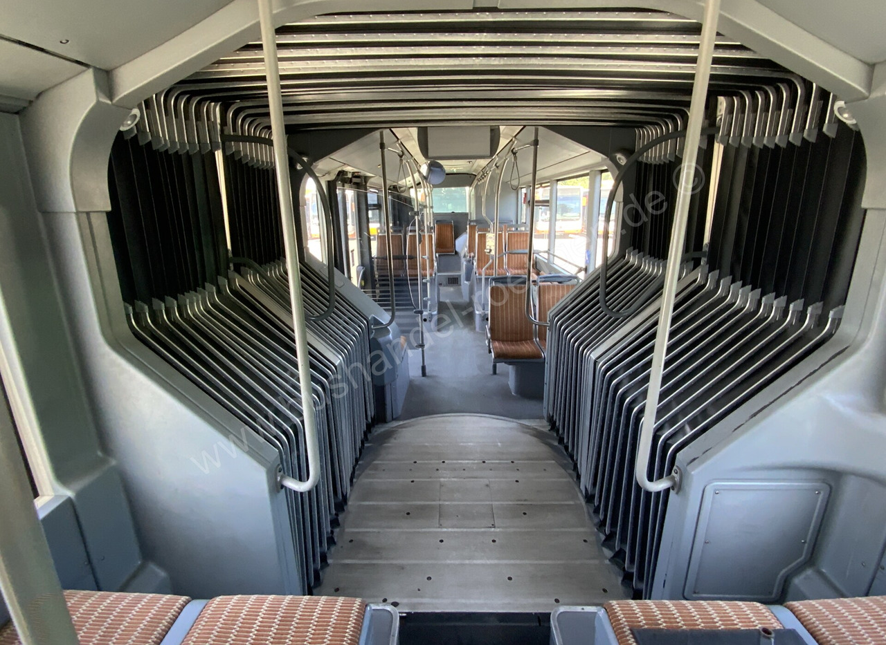 Csuklós busz Mercedes-Benz O 530 G Citaro: 13 kép.