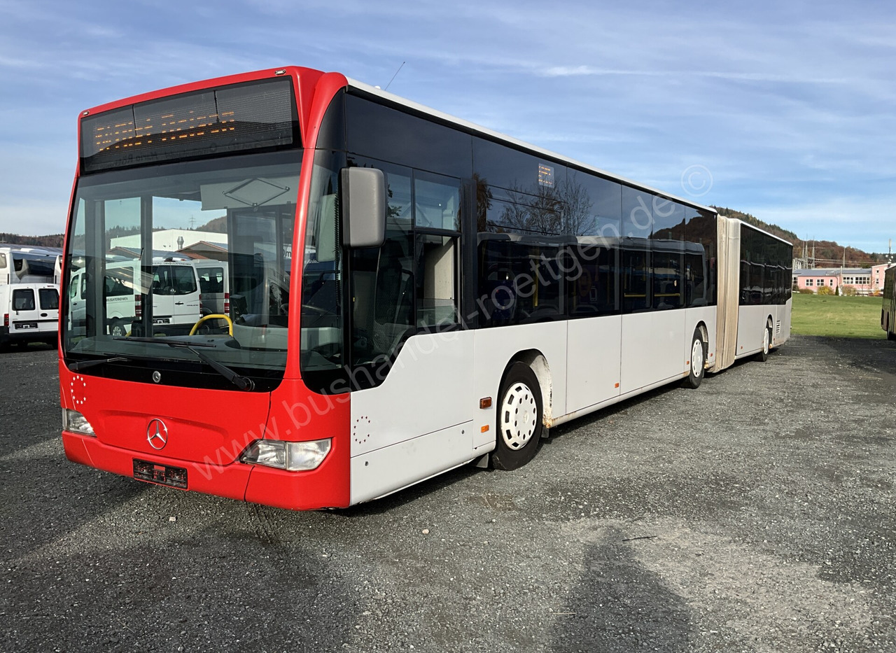Mercedes-Benz O 530 G Citaro - Csuklós busz: 2 kép. Mercedes-Benz O 530 G Citaro - Csuklós busz: 2 kép.