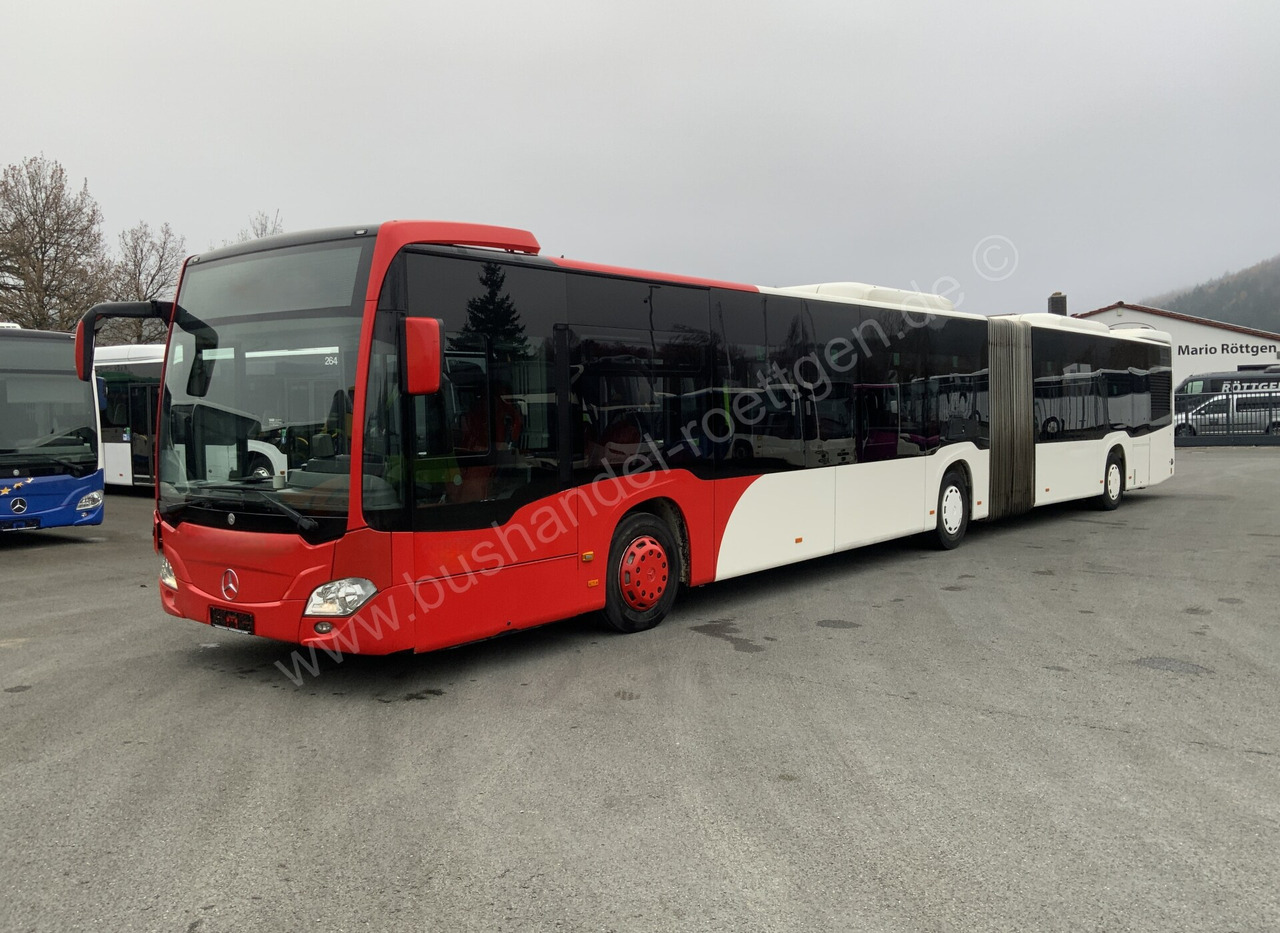 Mercedes-Benz O 530 G Citaro - Csuklós busz: 2 kép. Mercedes-Benz O 530 G Citaro - Csuklós busz: 2 kép.