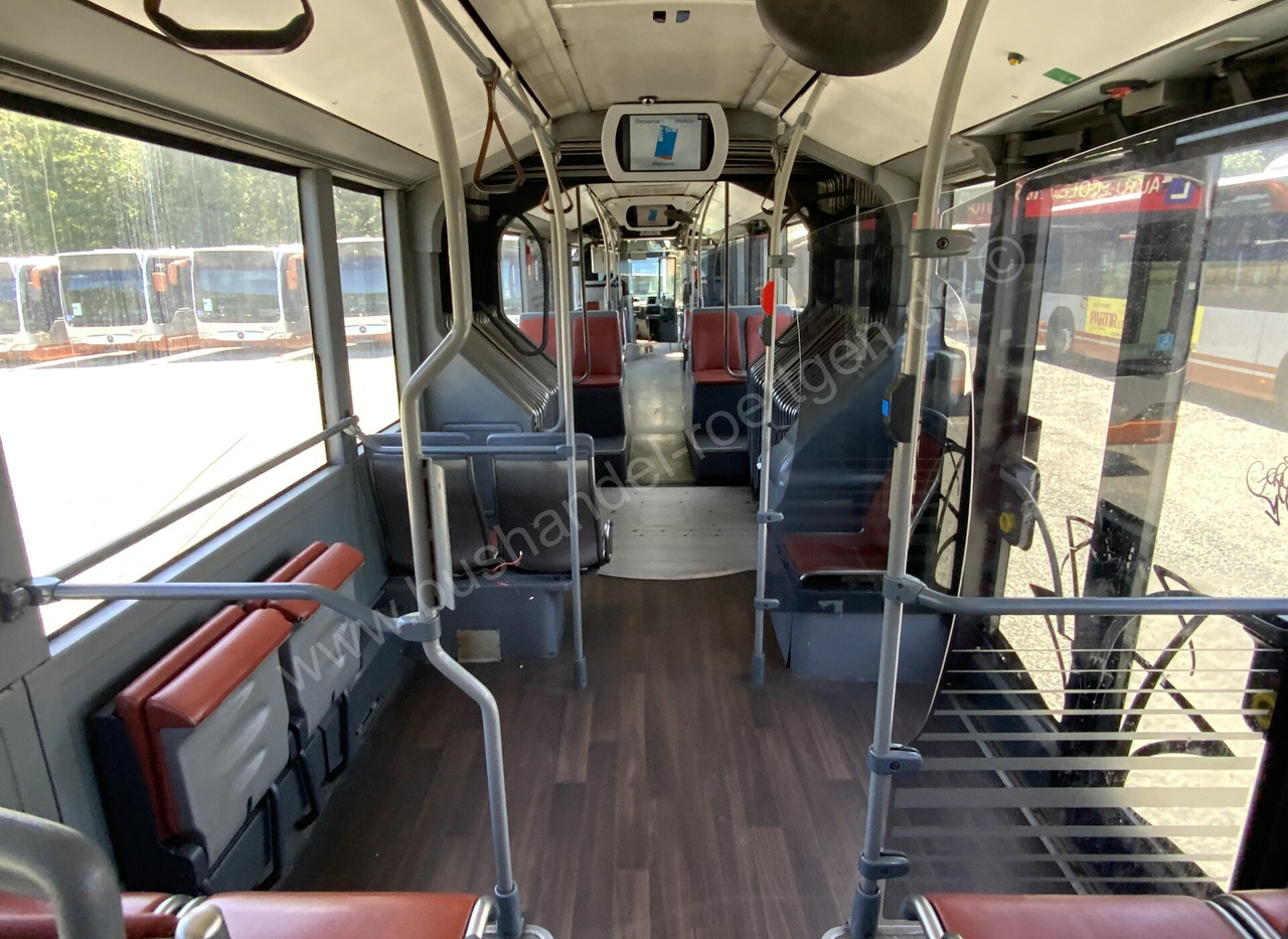 Csuklós busz Mercedes-Benz O 530 G Citaro: 17 kép.