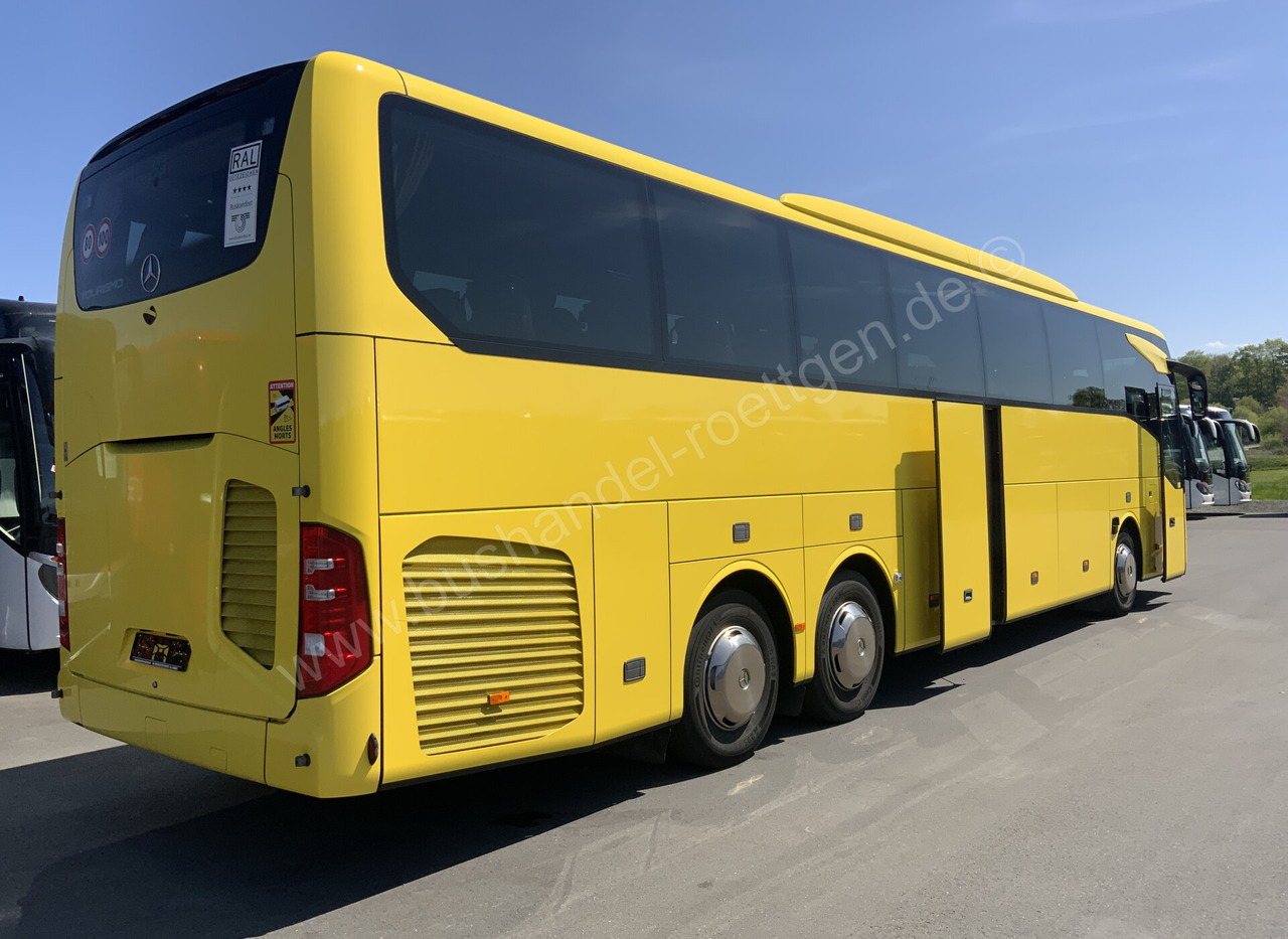 Mercedes-Benz Tourismo 16 RHD - Távolsági busz: 4 kép. Mercedes-Benz Tourismo 16 RHD - Távolsági busz: 4 kép.