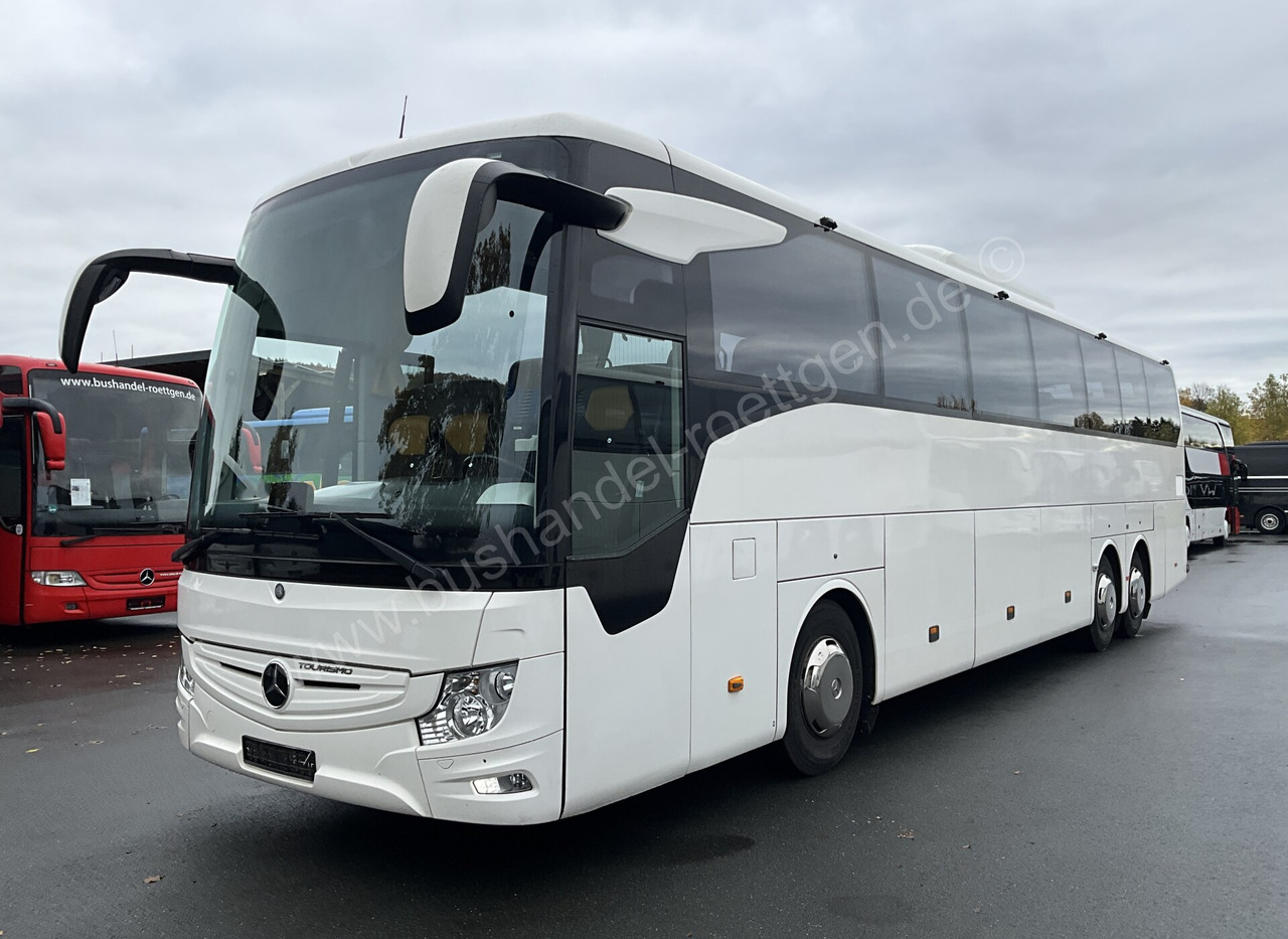 Mercedes-Benz Tourismo 16 RHD - Távolsági busz: 2 kép. Mercedes-Benz Tourismo 16 RHD - Távolsági busz: 2 kép.