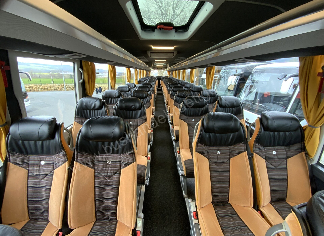 Távolsági busz Mercedes-Benz Tourismo 17 RHD: 15 kép.