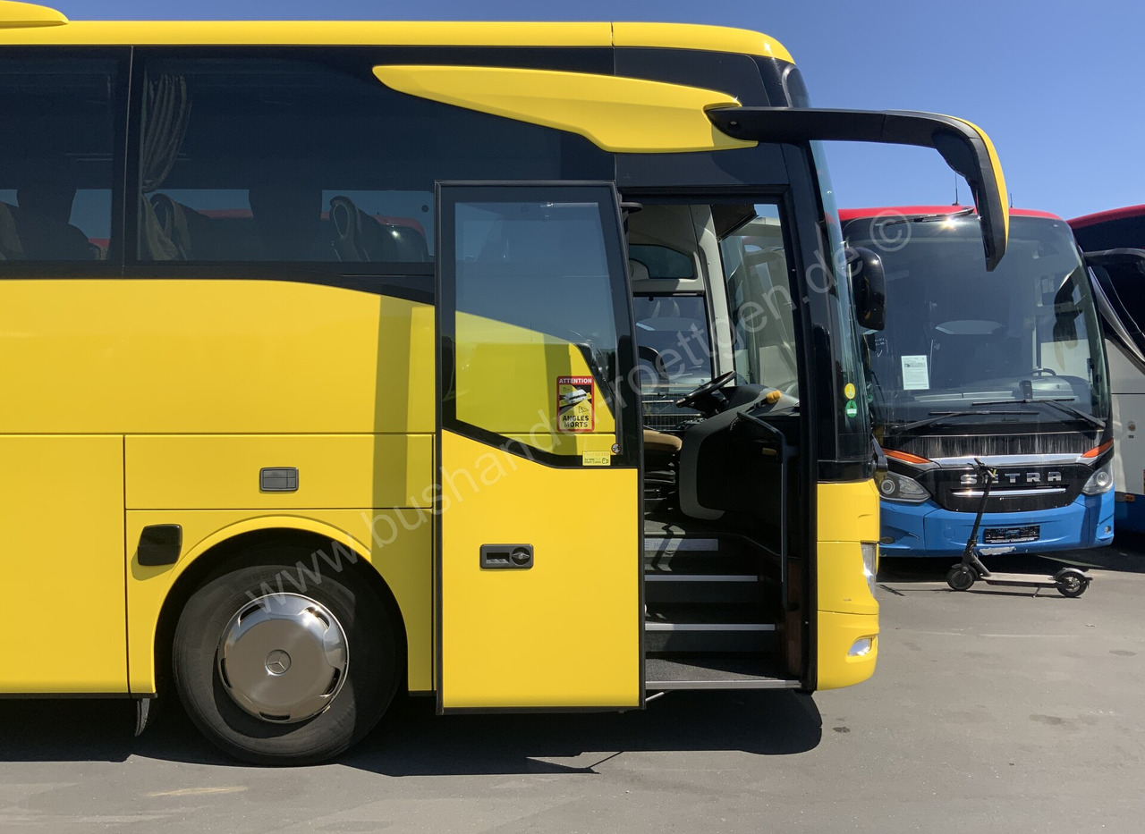 Mercedes-Benz Tourismo 17 RHD - Távolsági busz: 5 kép. Mercedes-Benz Tourismo 17 RHD - Távolsági busz: 5 kép.