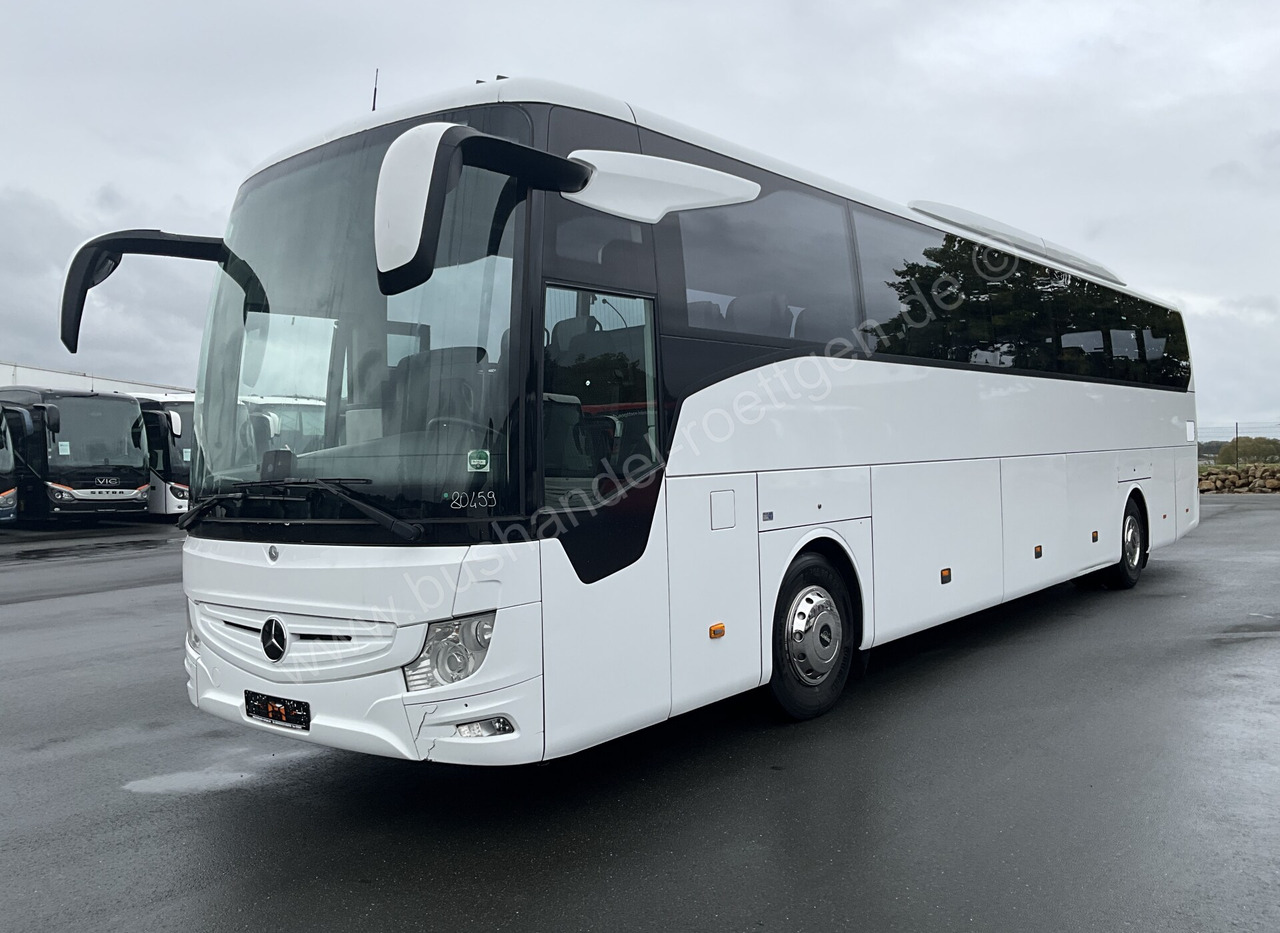 Mercedes-Benz Tourismo - Távolsági busz: 2 kép. Mercedes-Benz Tourismo - Távolsági busz: 2 kép.