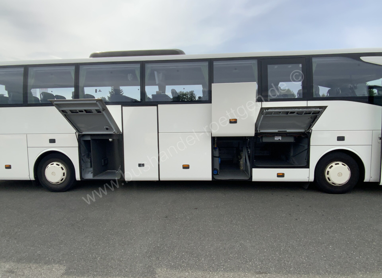 Mercedes-Benz Tourismo - Távolsági busz: 5 kép. Mercedes-Benz Tourismo - Távolsági busz: 5 kép.