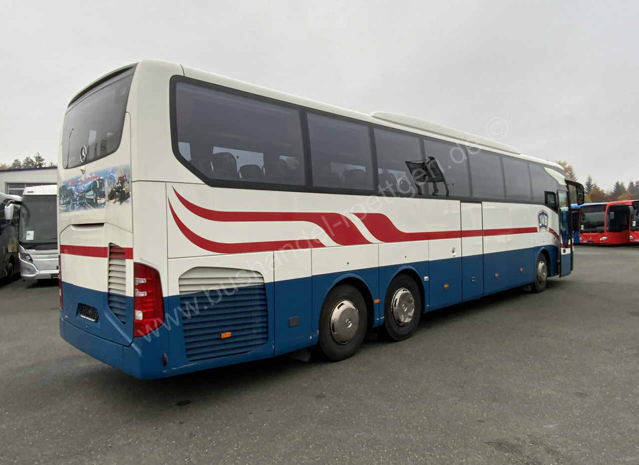 Mercedes-Benz Tourismo - Távolsági busz: 3 kép. Mercedes-Benz Tourismo - Távolsági busz: 3 kép.