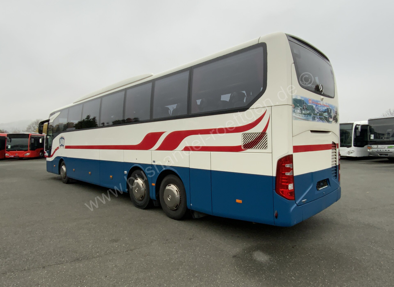 Mercedes-Benz Tourismo - Távolsági busz: 4 kép. Mercedes-Benz Tourismo - Távolsági busz: 4 kép.