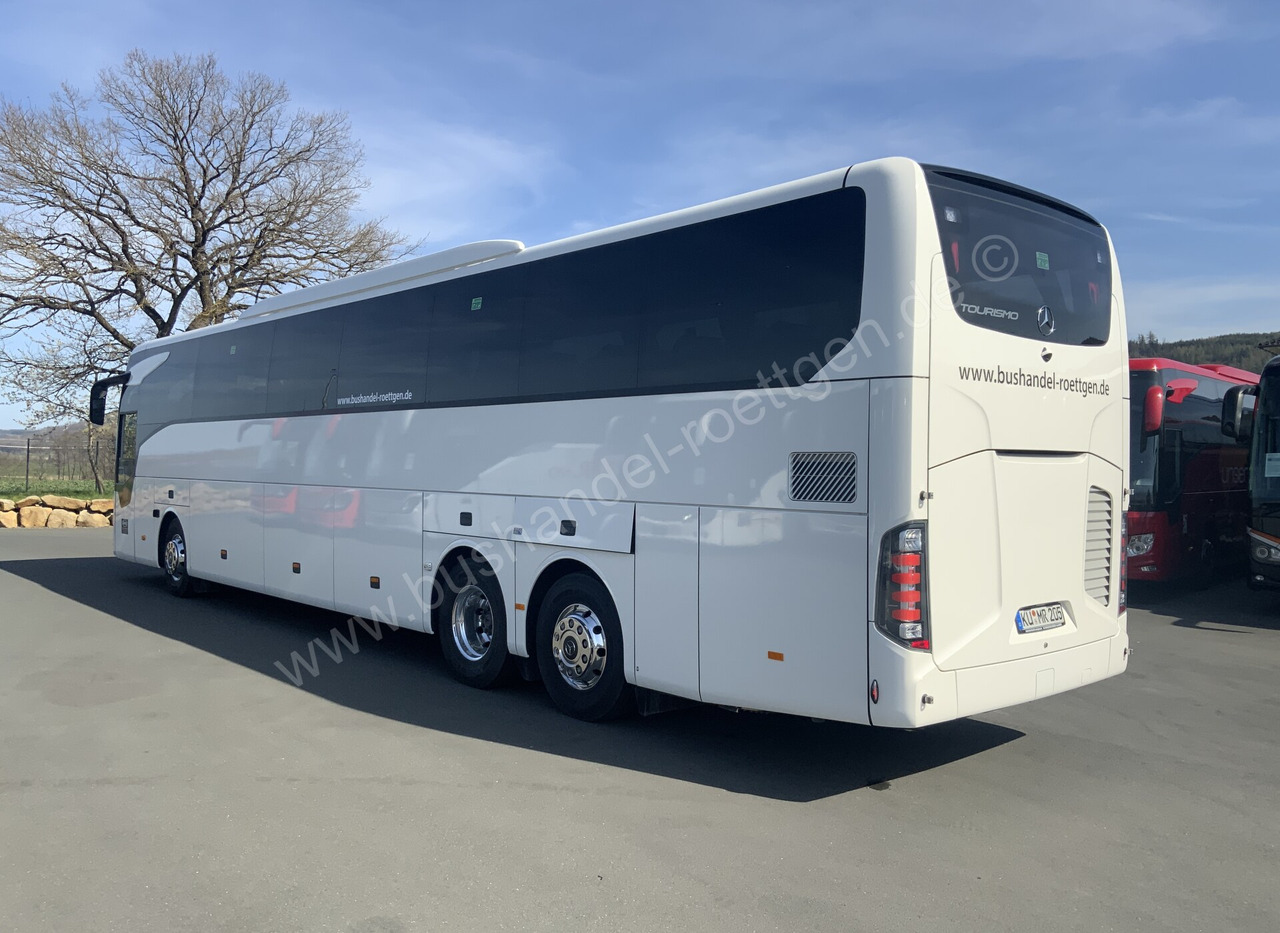 Mercedes-Benz Tourismo RHD - Távolsági busz: 4 kép. Mercedes-Benz Tourismo RHD - Távolsági busz: 4 kép.