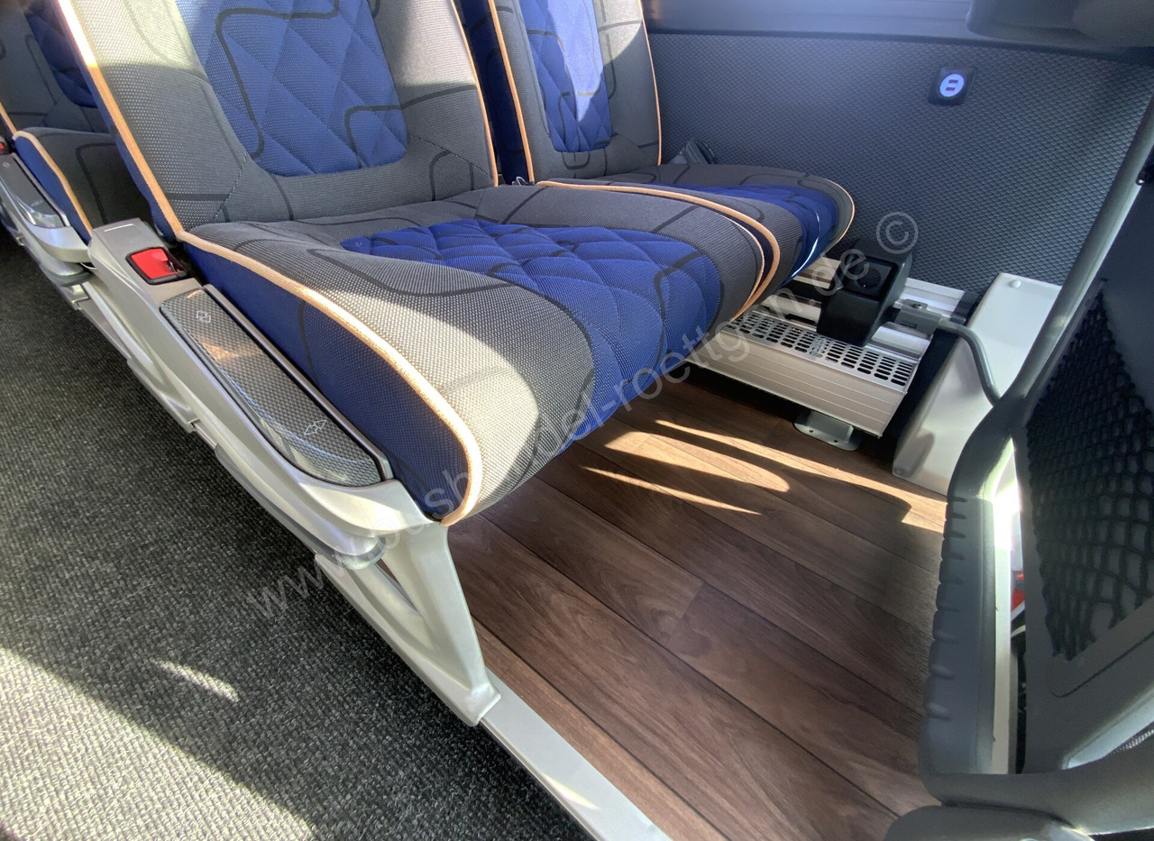 Távolsági busz Mercedes-Benz Tourismo RHD: 10 kép.