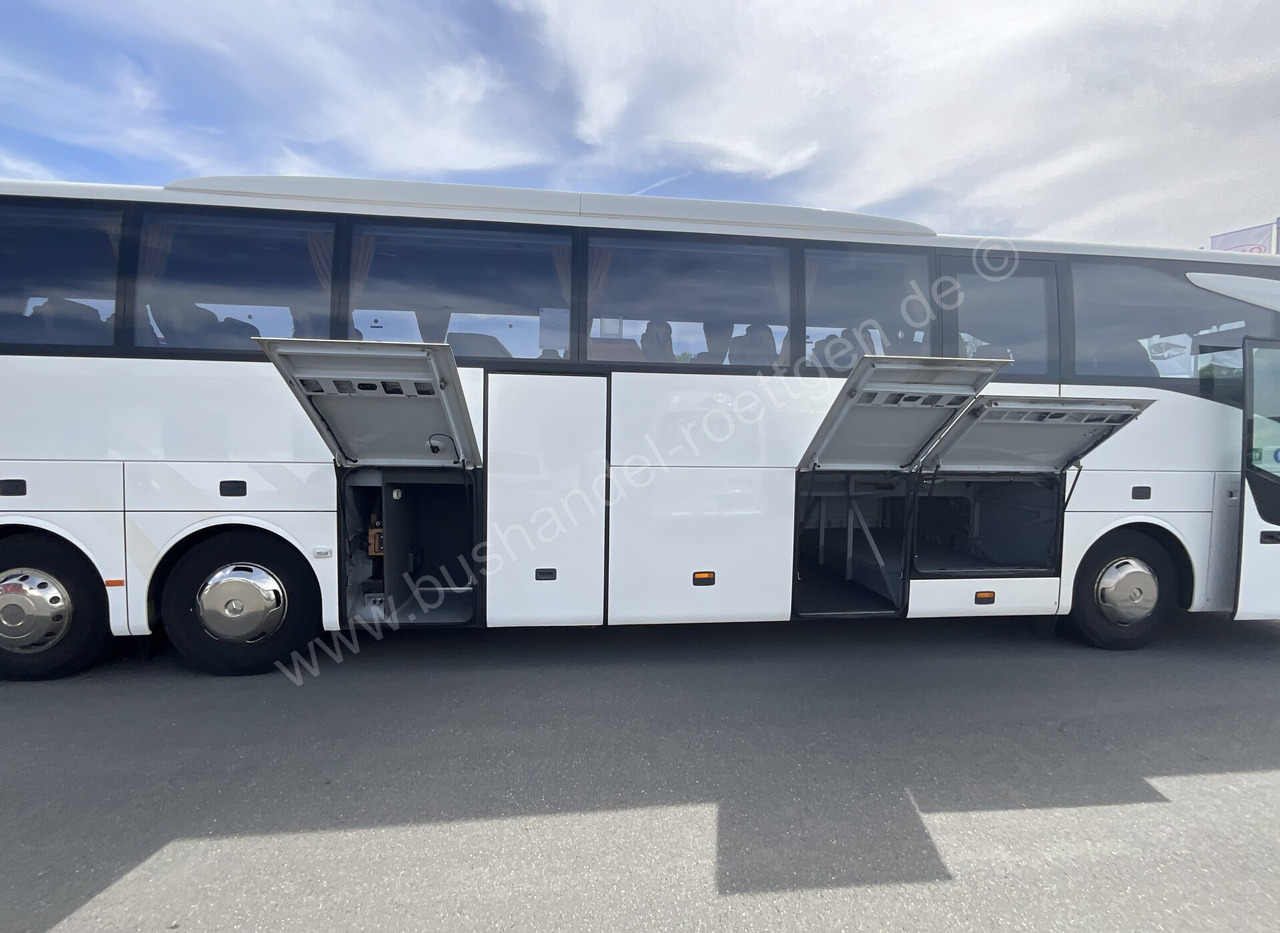 Mercedes-Benz Tourismo RHD - Távolsági busz: 5 kép. Mercedes-Benz Tourismo RHD - Távolsági busz: 5 kép.