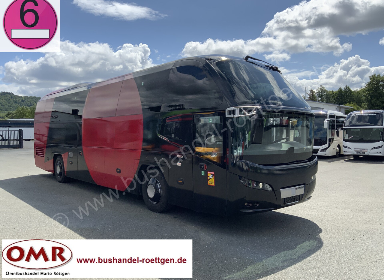 Távolsági busz Neoplan Cityliner: 1 kép.